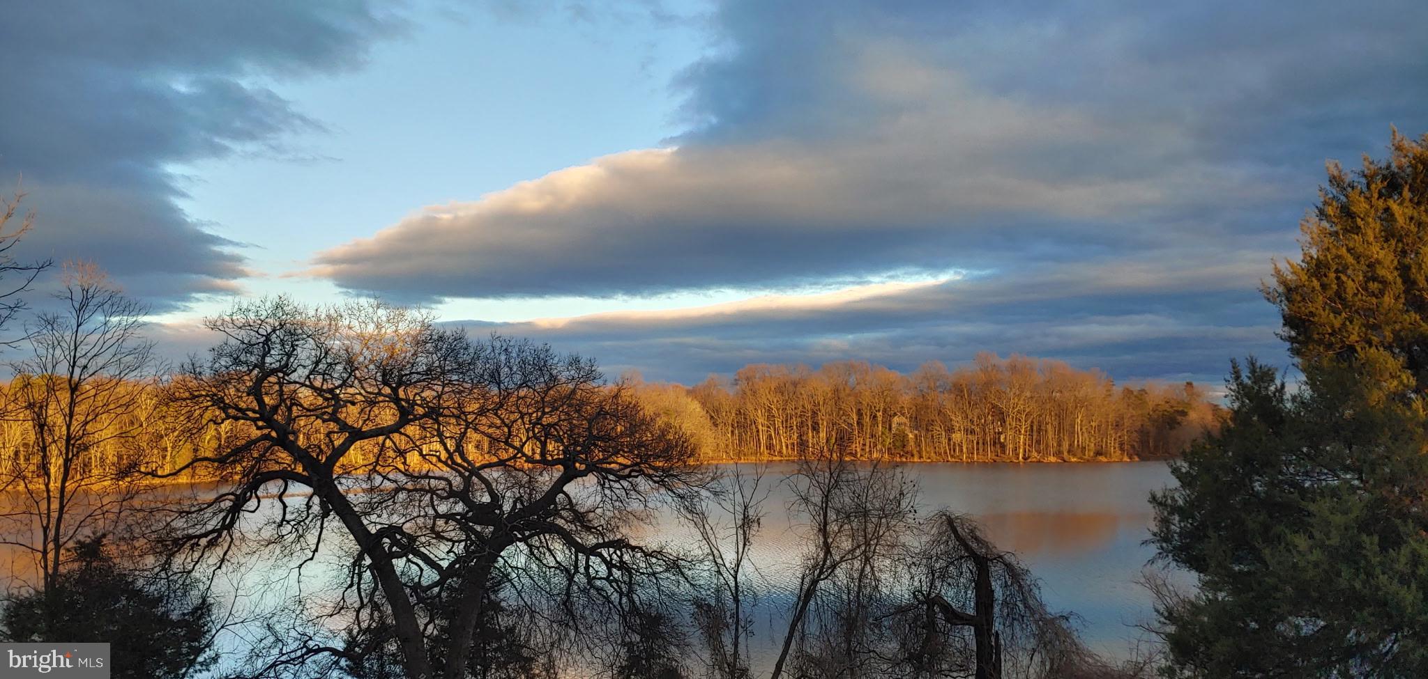 WATERS EDGE - Residential