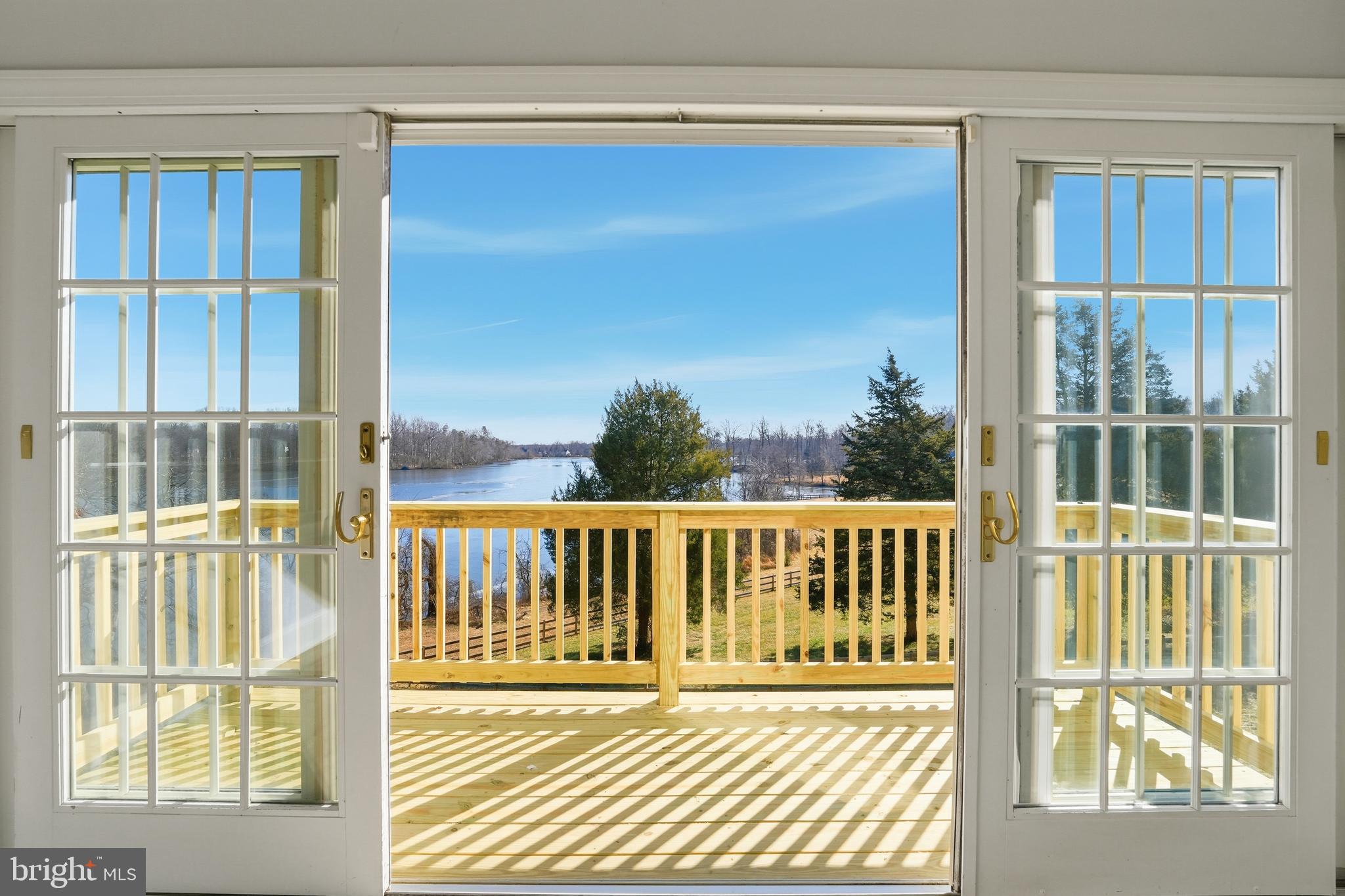 WATERS EDGE - Residential