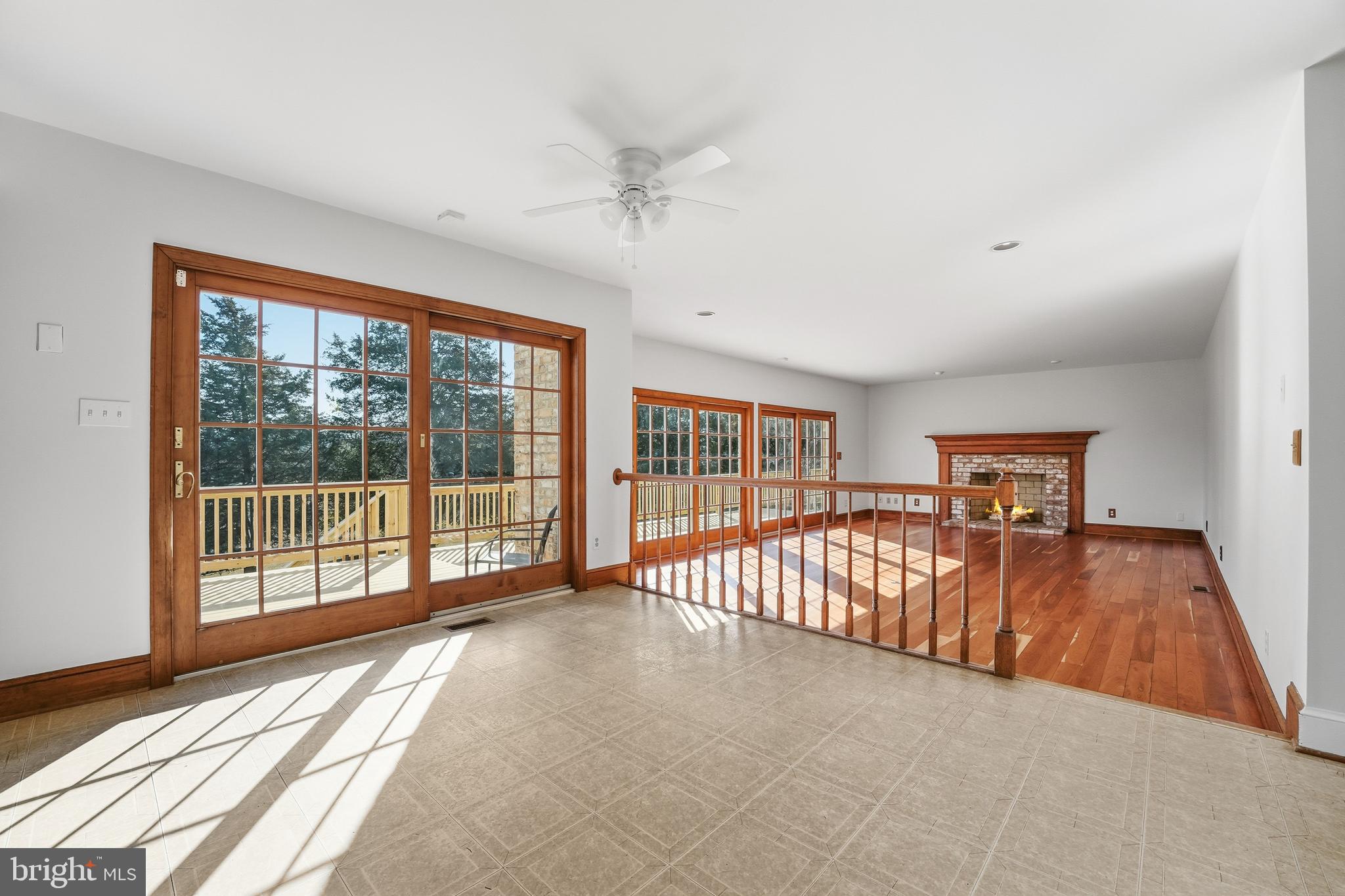 WATERS EDGE - Residential