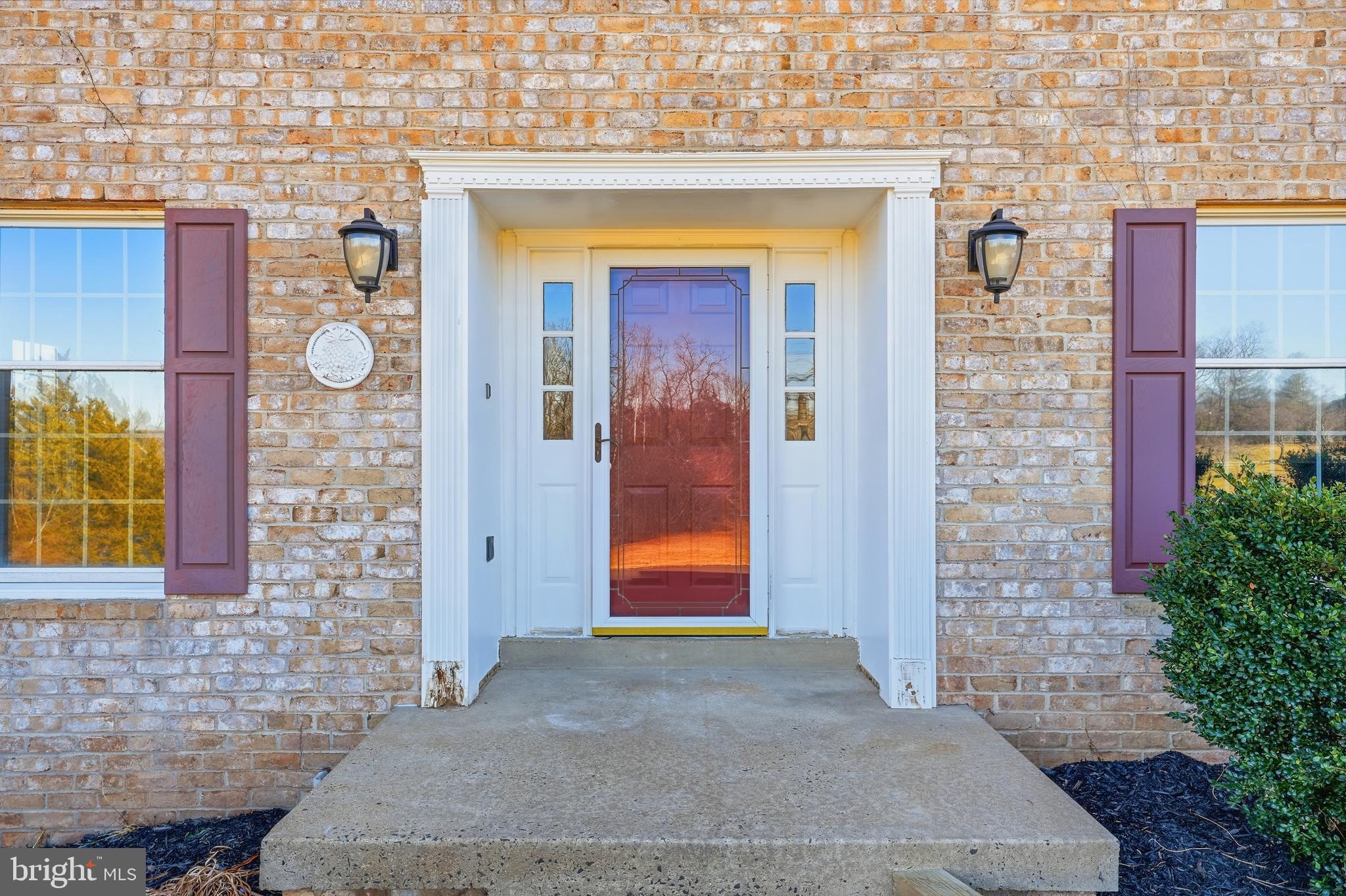 WATERS EDGE - Residential