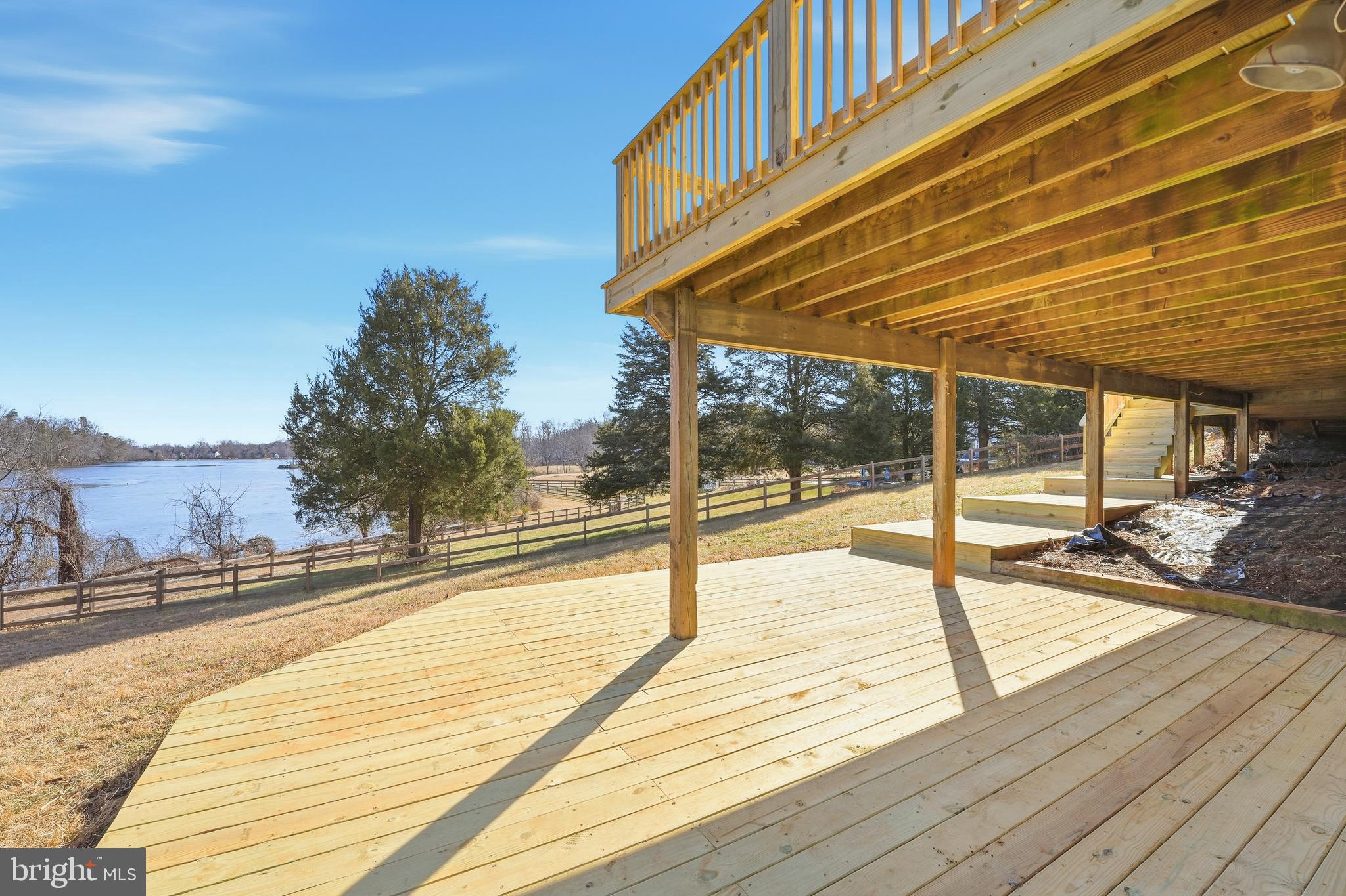 WATERS EDGE - Residential