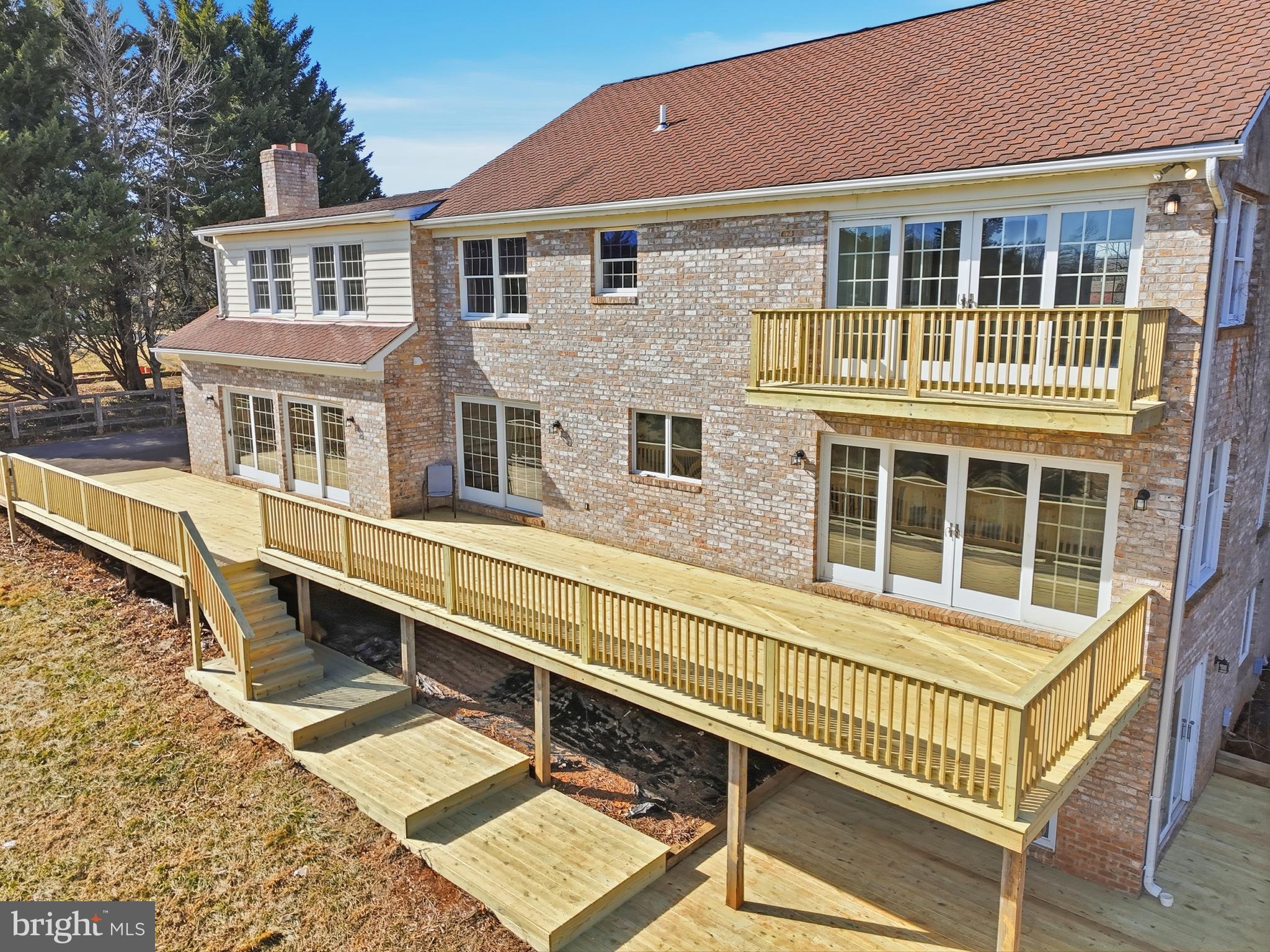 WATERS EDGE - Residential