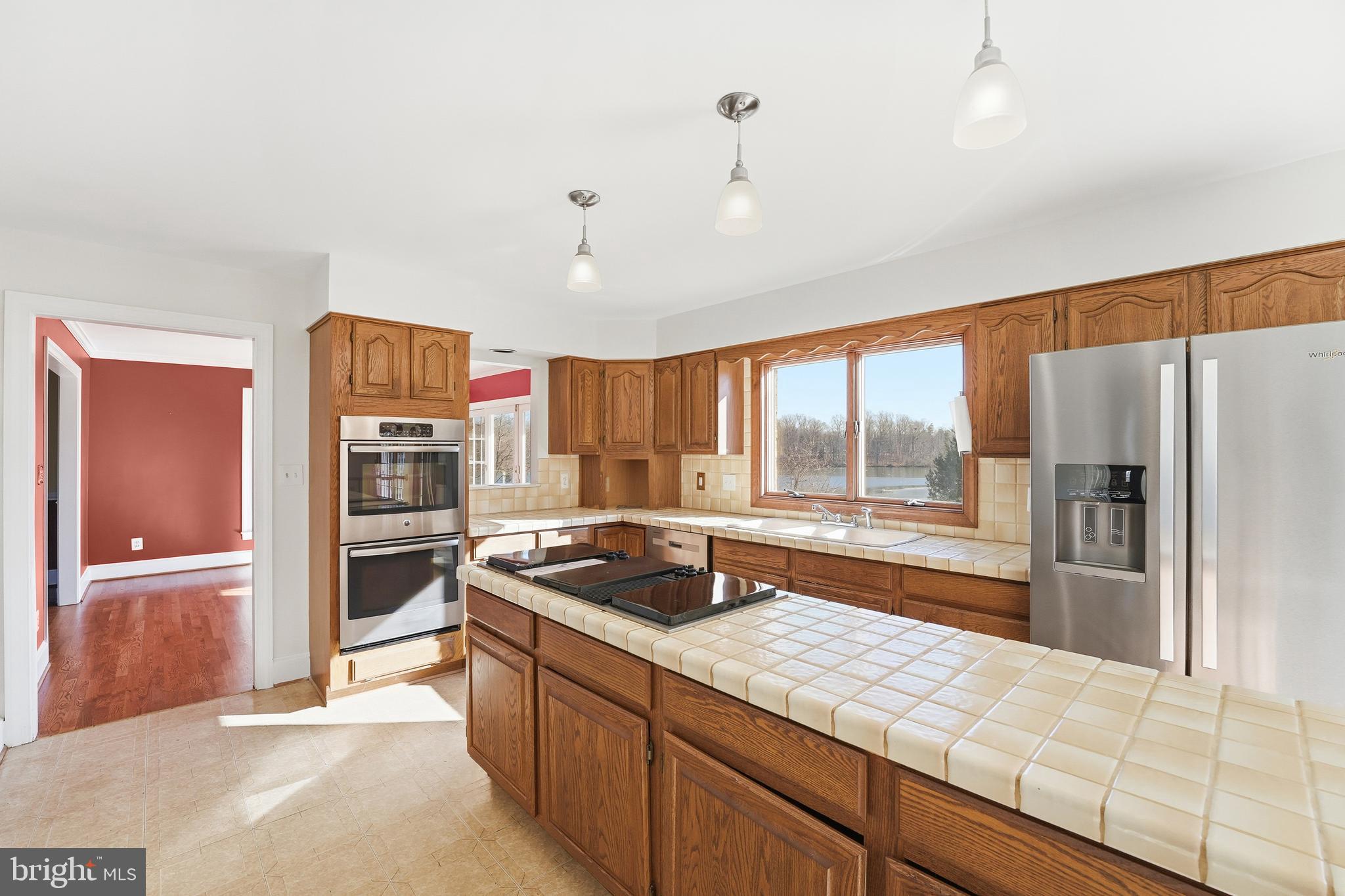 WATERS EDGE - Residential