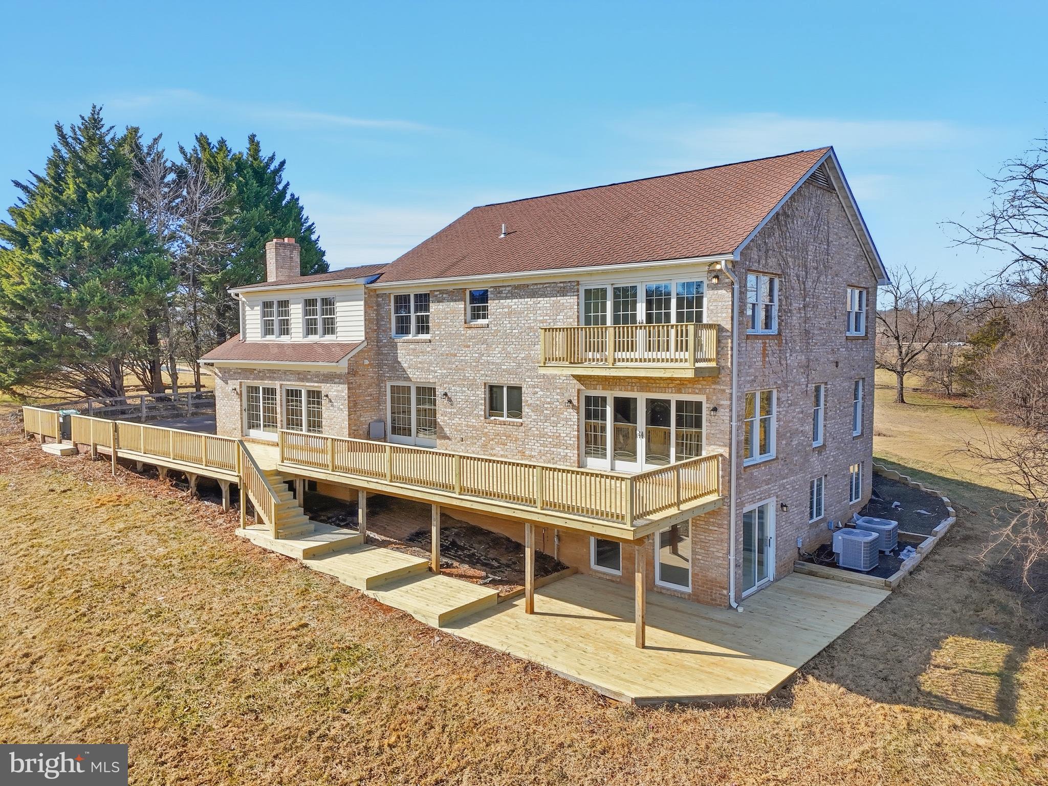 WATERS EDGE - Residential