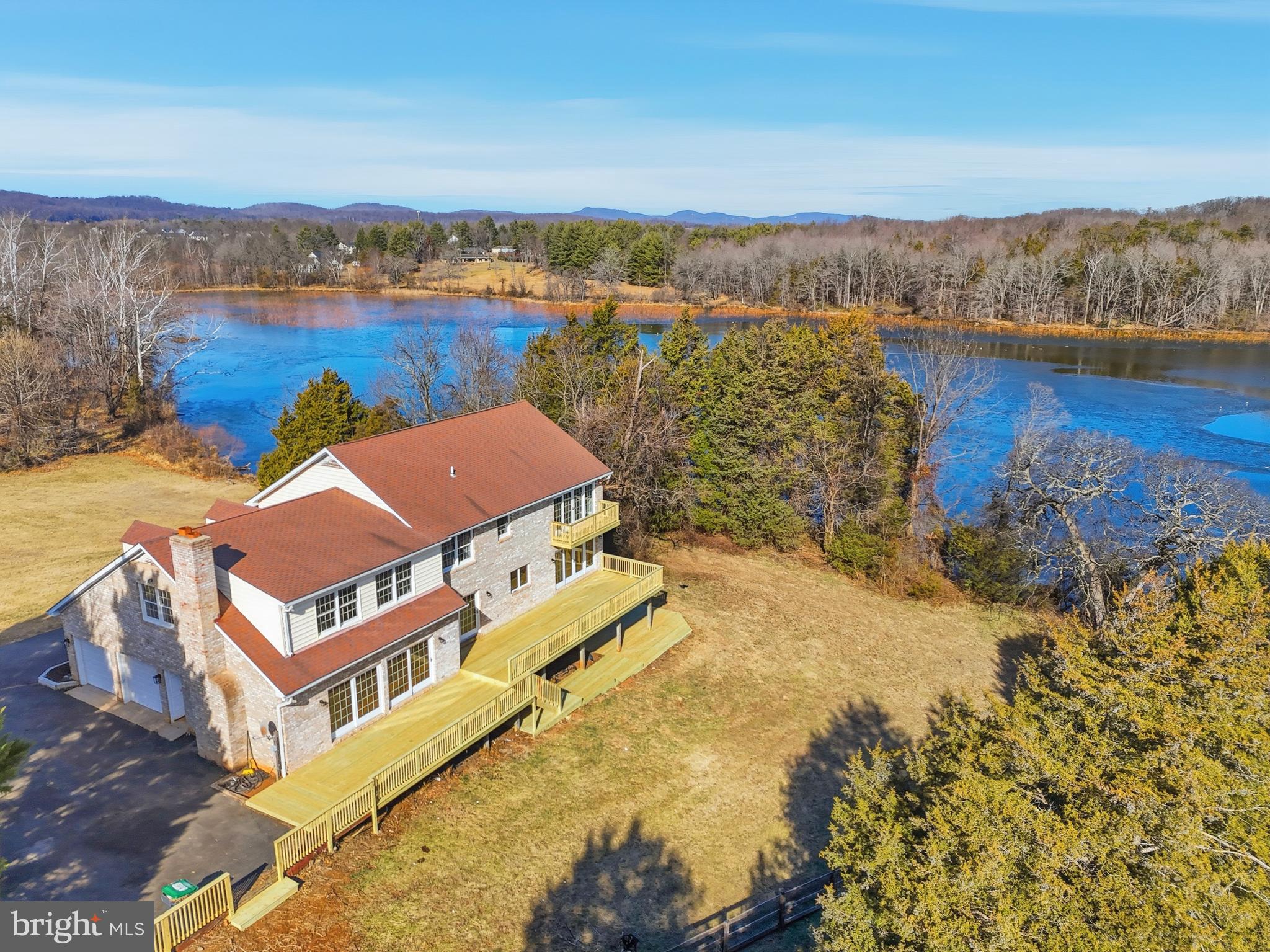 WATERS EDGE - Residential