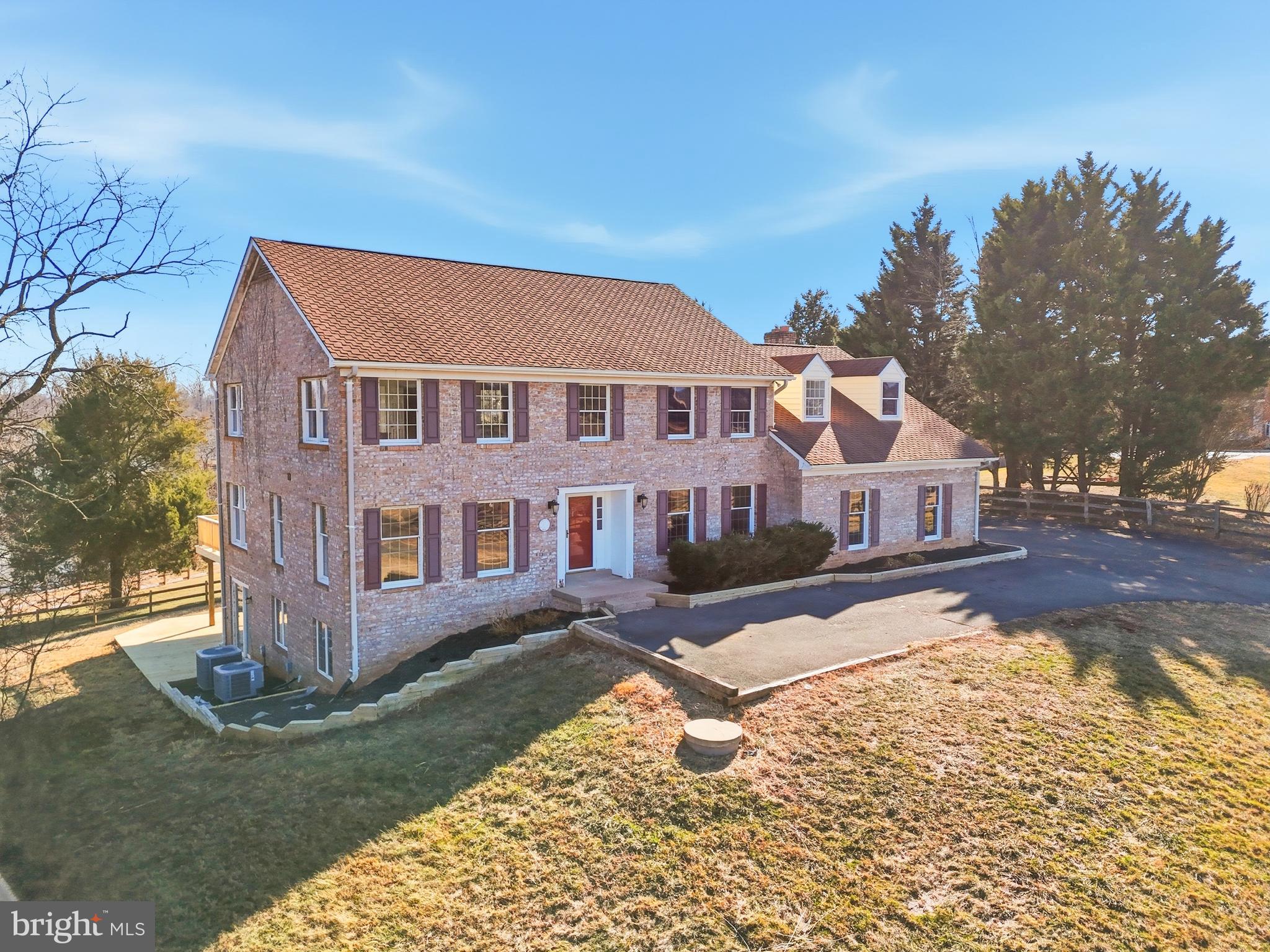 WATERS EDGE - Residential