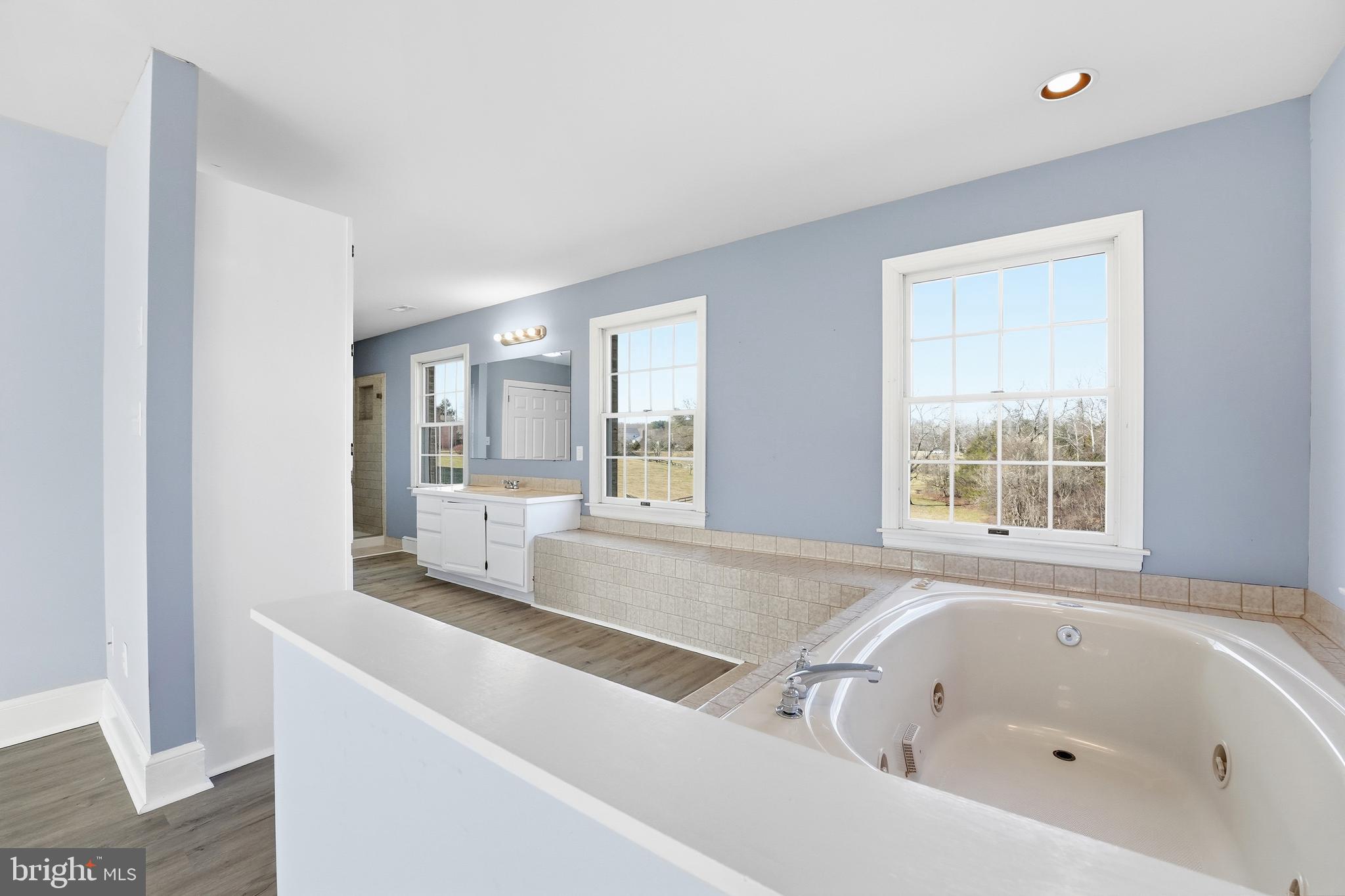 WATERS EDGE - Residential