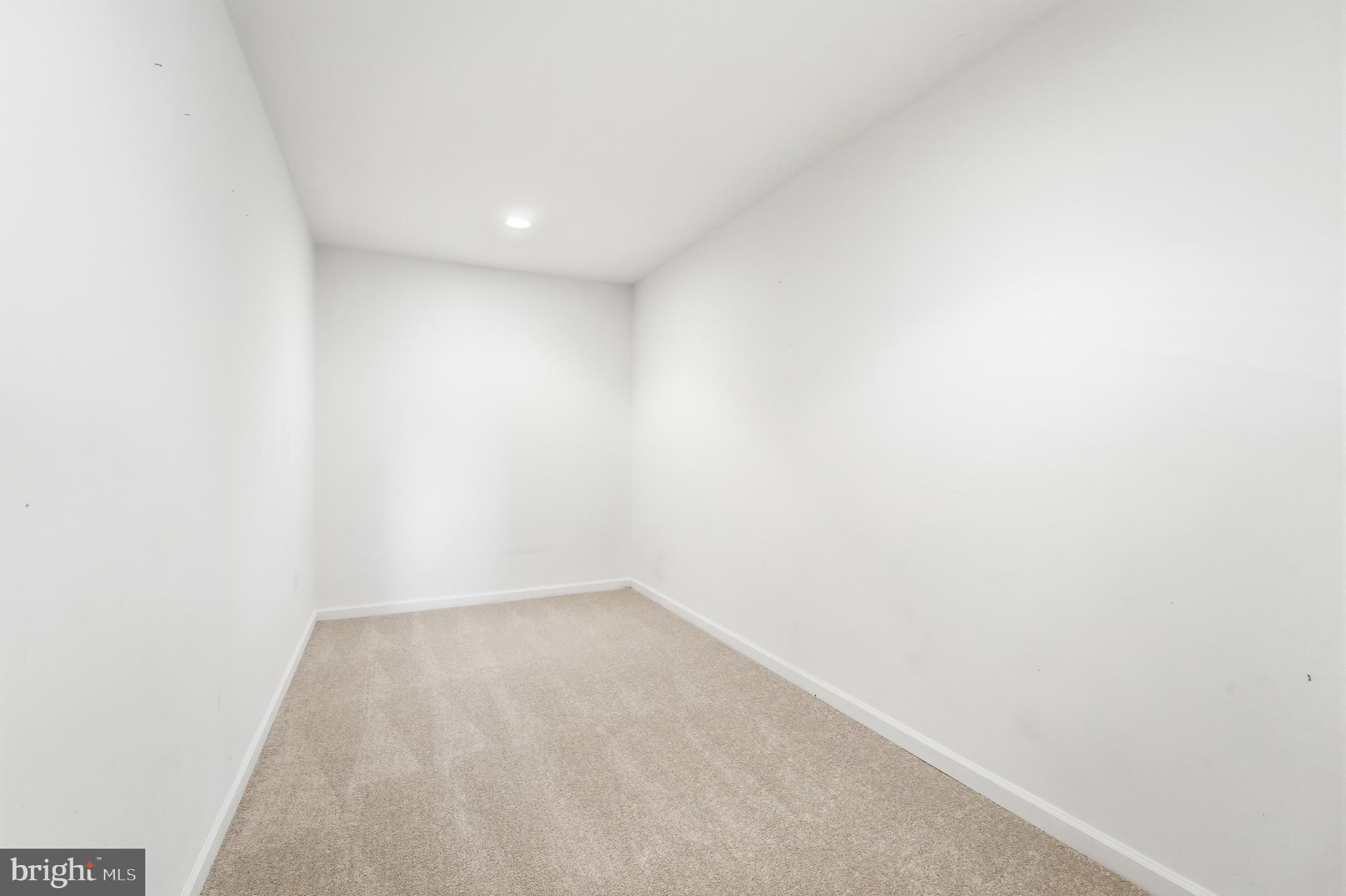 WATERS EDGE - Residential