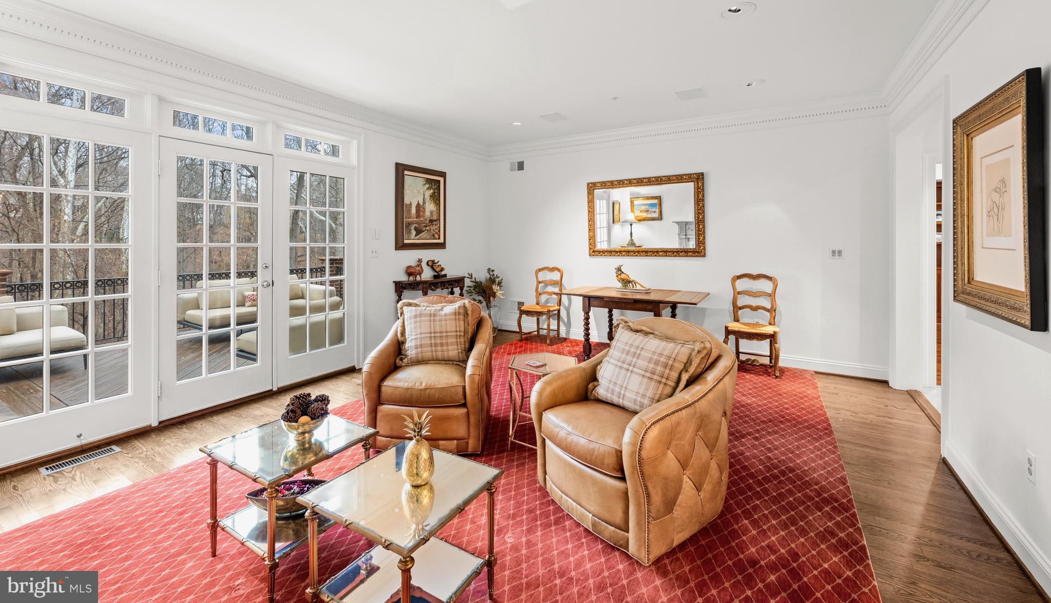 RIVER FALLS - Residential