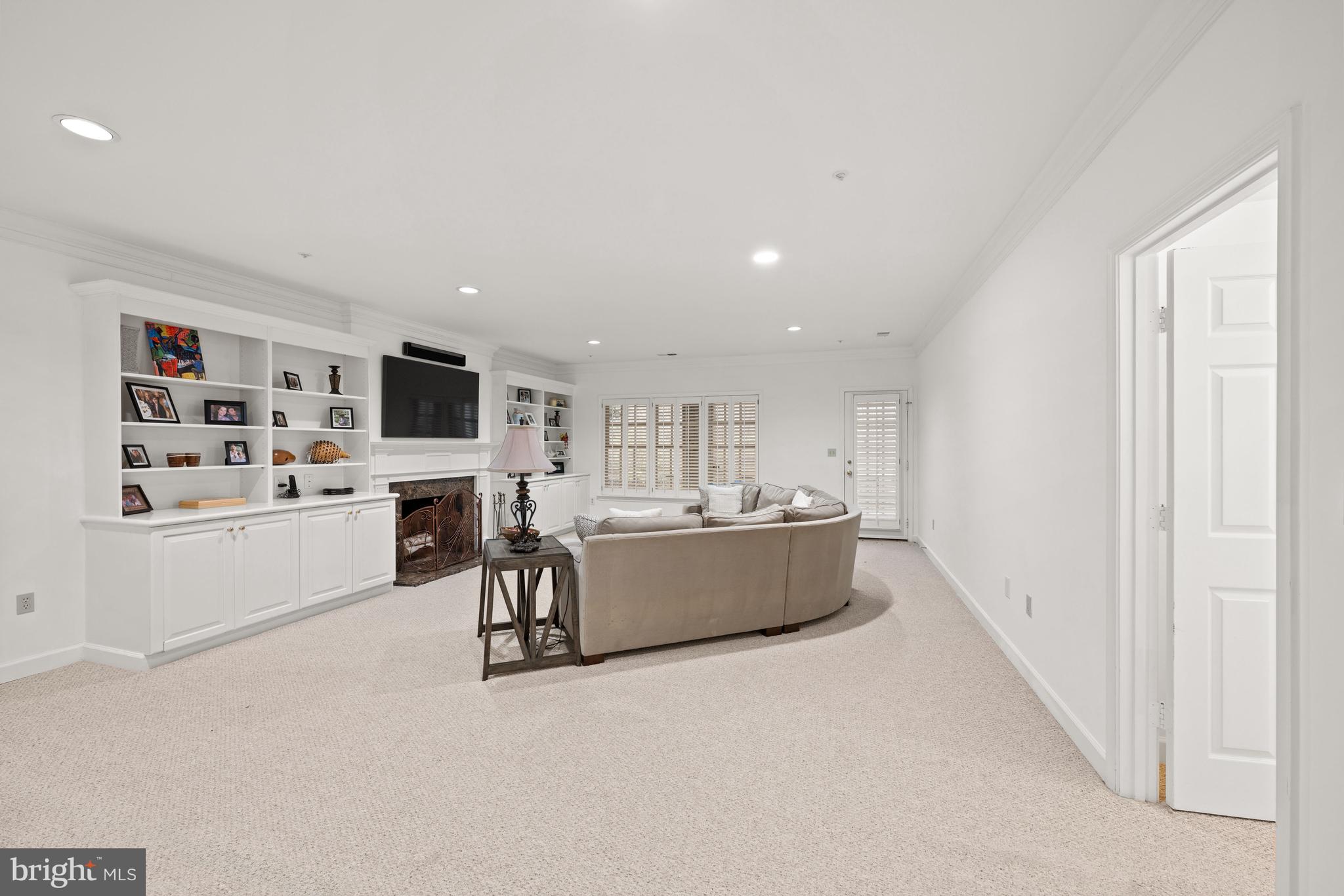 RIVER FALLS - Residential