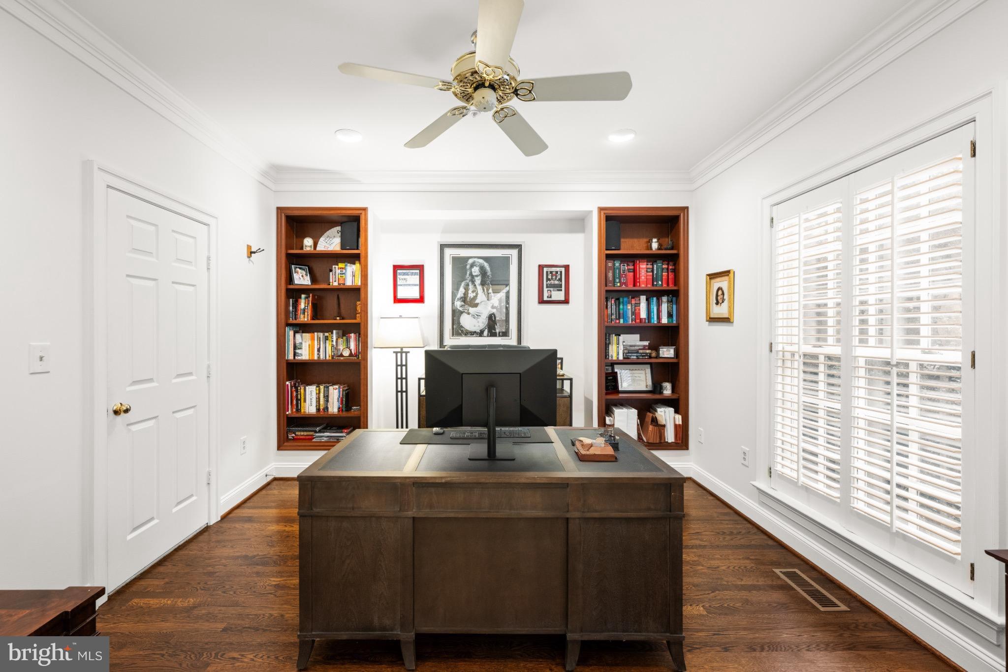 RIVER FALLS - Residential