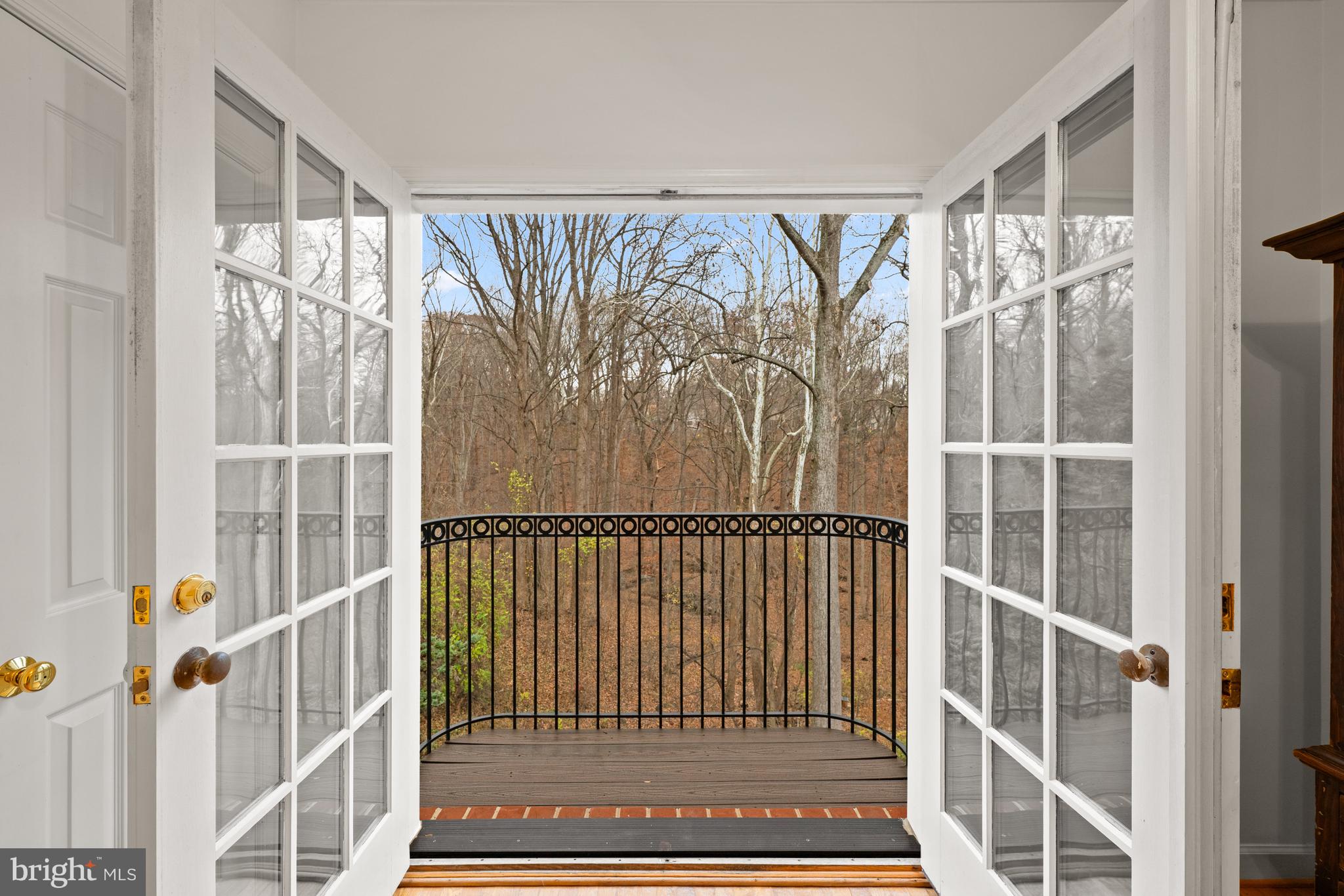 RIVER FALLS - Residential