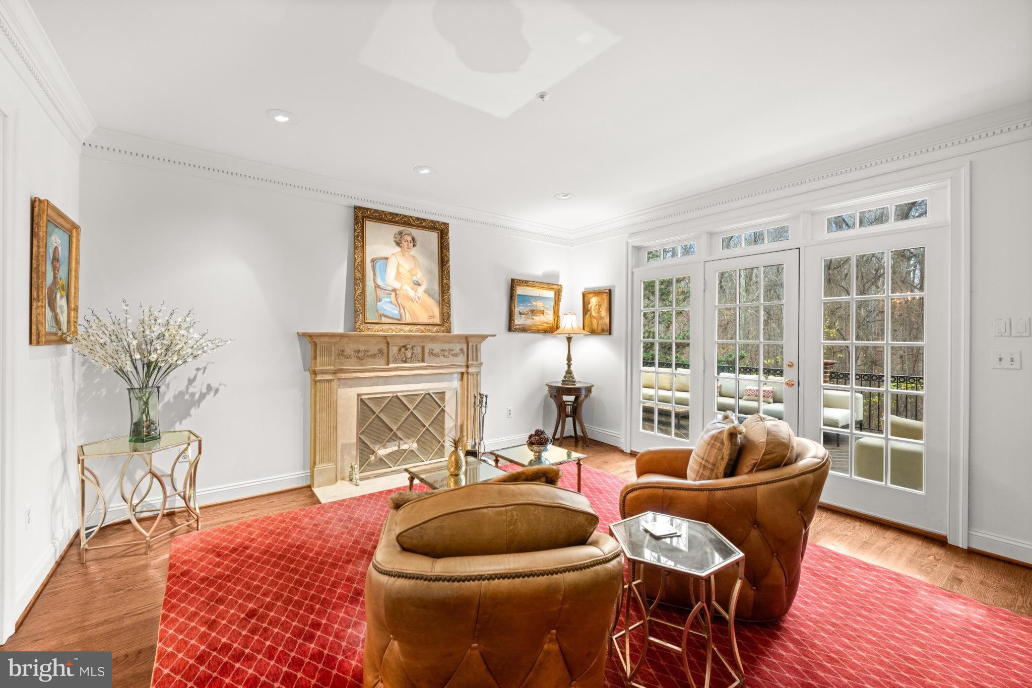 RIVER FALLS - Residential