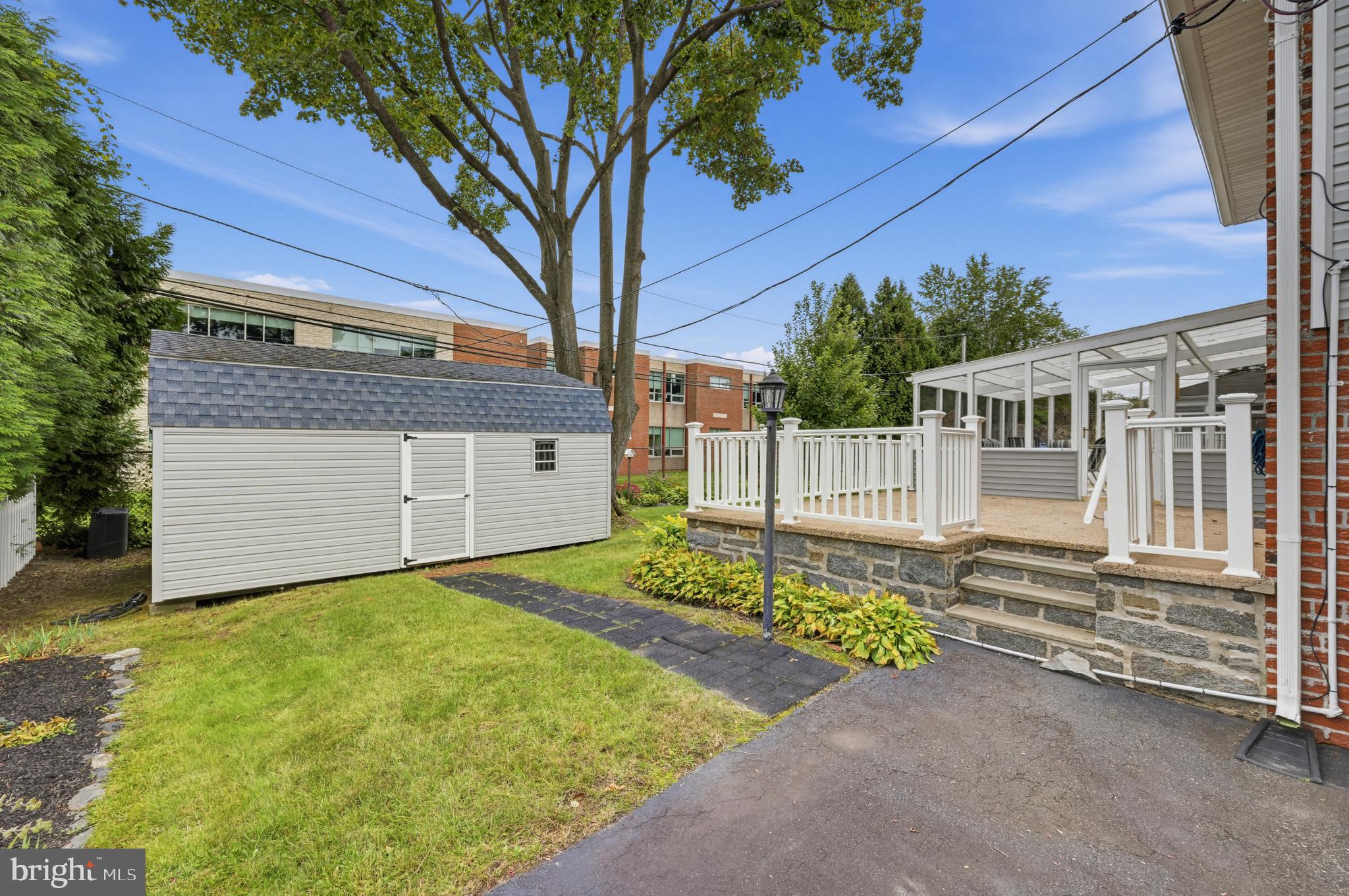 620 SCHOOL LANE