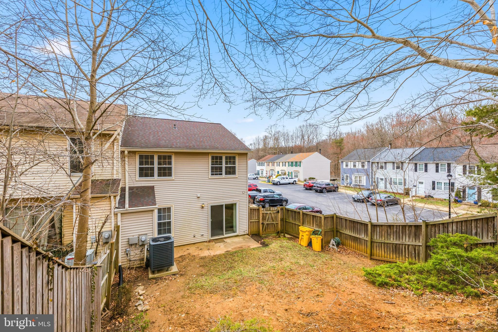 WHISPERING WOODS - Residential