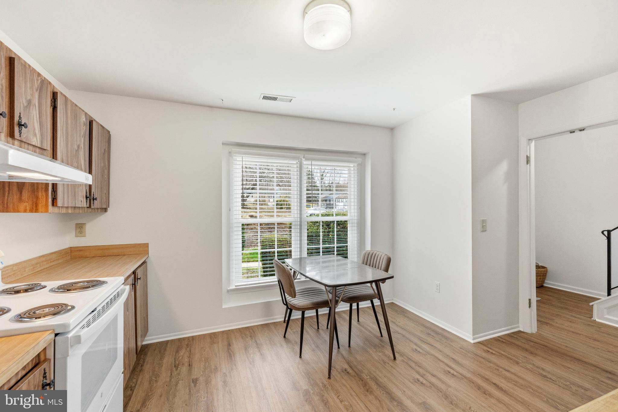 WHISPERING WOODS - Residential