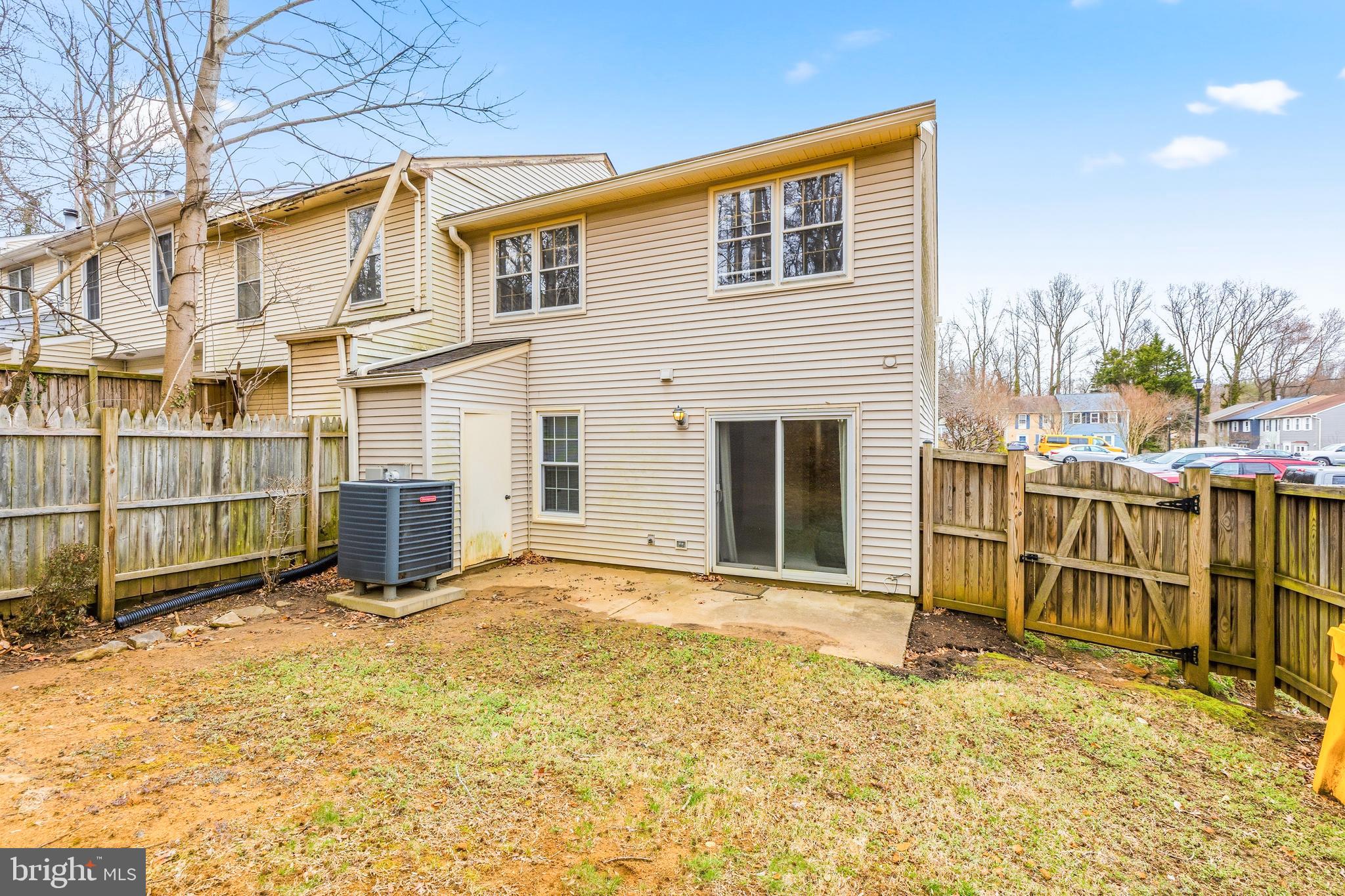 WHISPERING WOODS - Residential