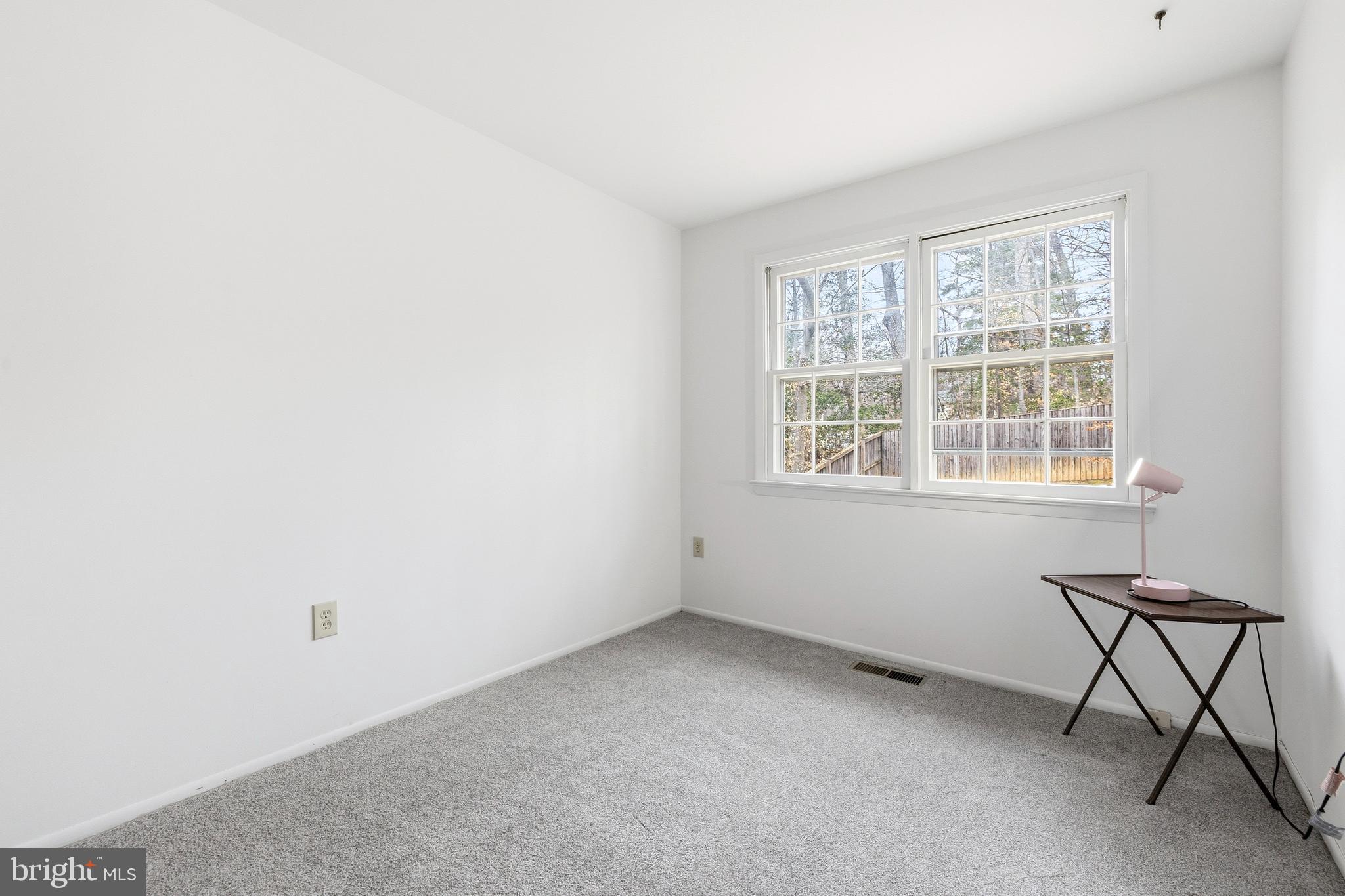 WHISPERING WOODS - Residential