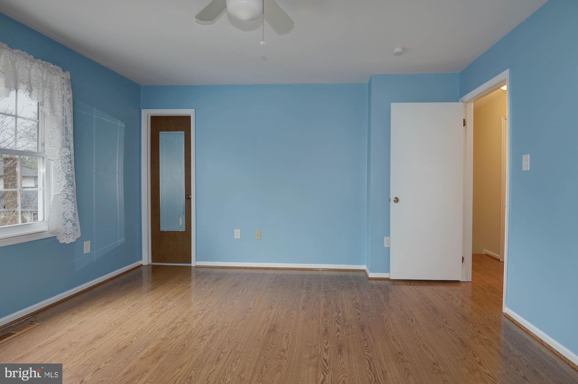 BURKE CENTRE - Residential