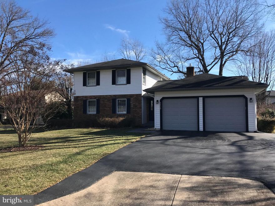 Fantastic opportunity to buy in the Burke Centre neighborhood in Burke. This four bedroom and three full bath colonial is well maintained. Double lot on a quiet cul-de-sac with a main level walk out deck. One bedroom and one full bath on the main level is perfect for guests or one story living.