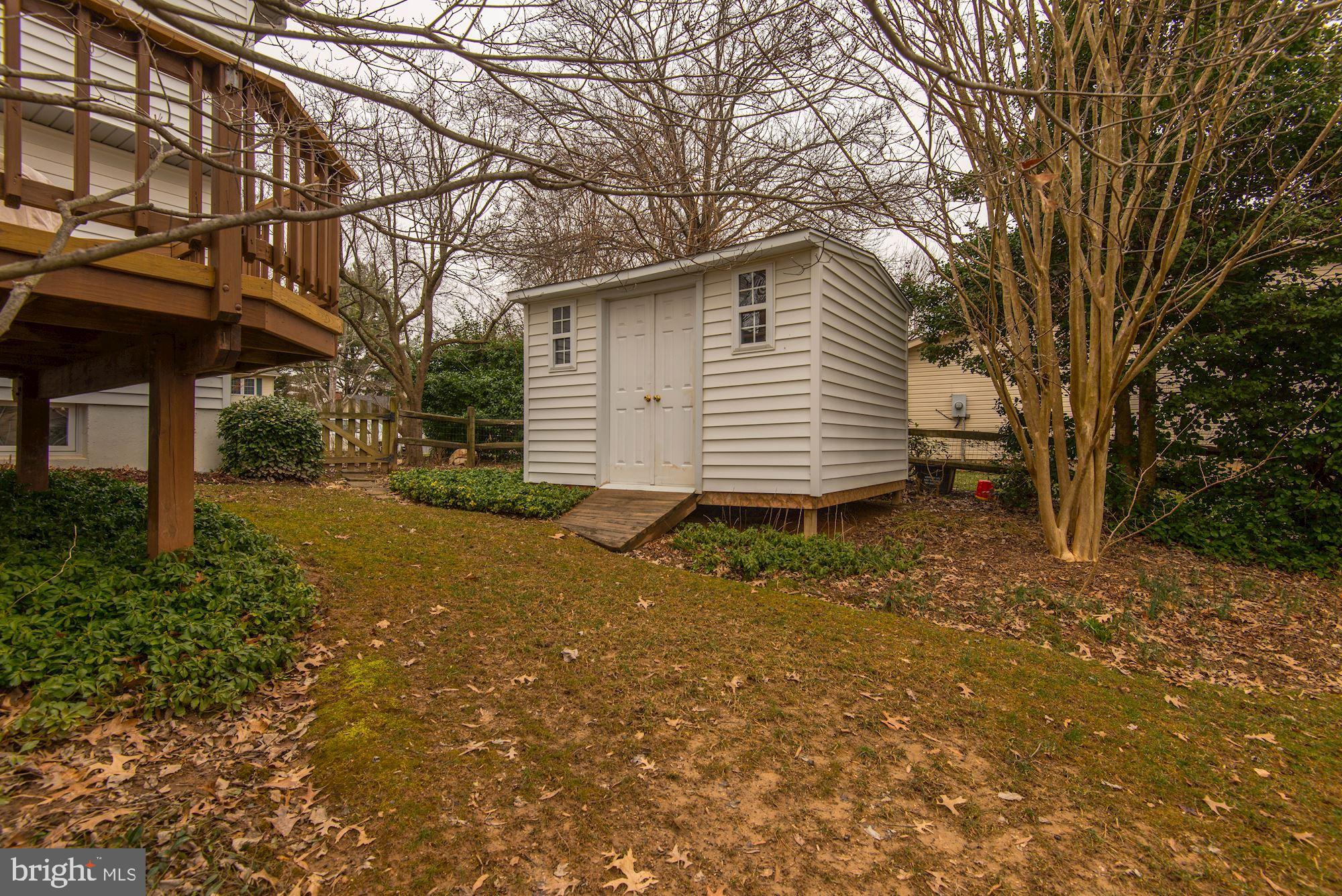 BURKE CENTRE - Residential