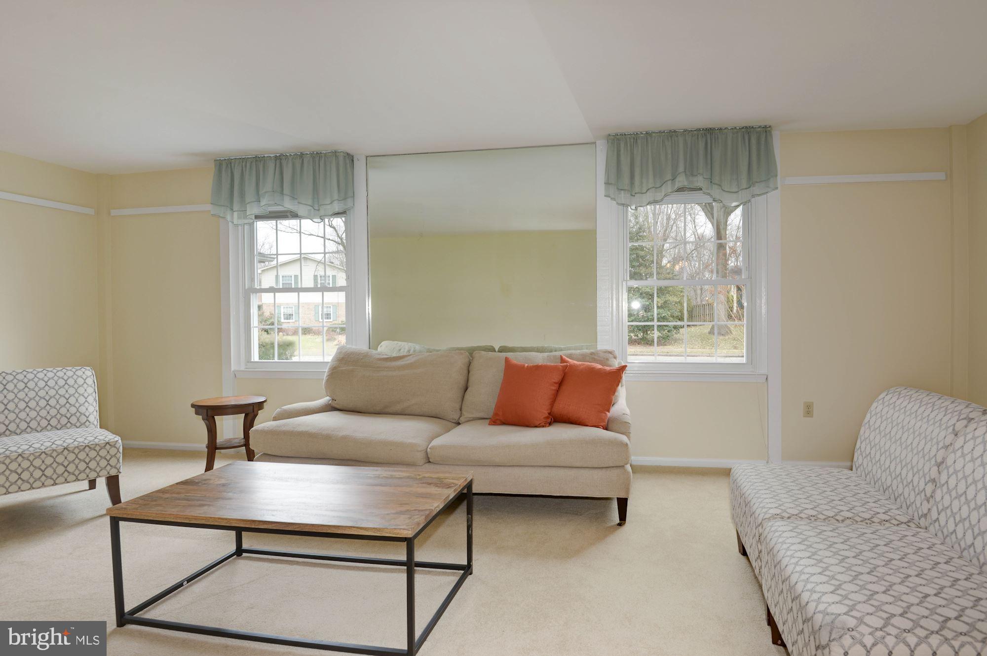 BURKE CENTRE - Residential