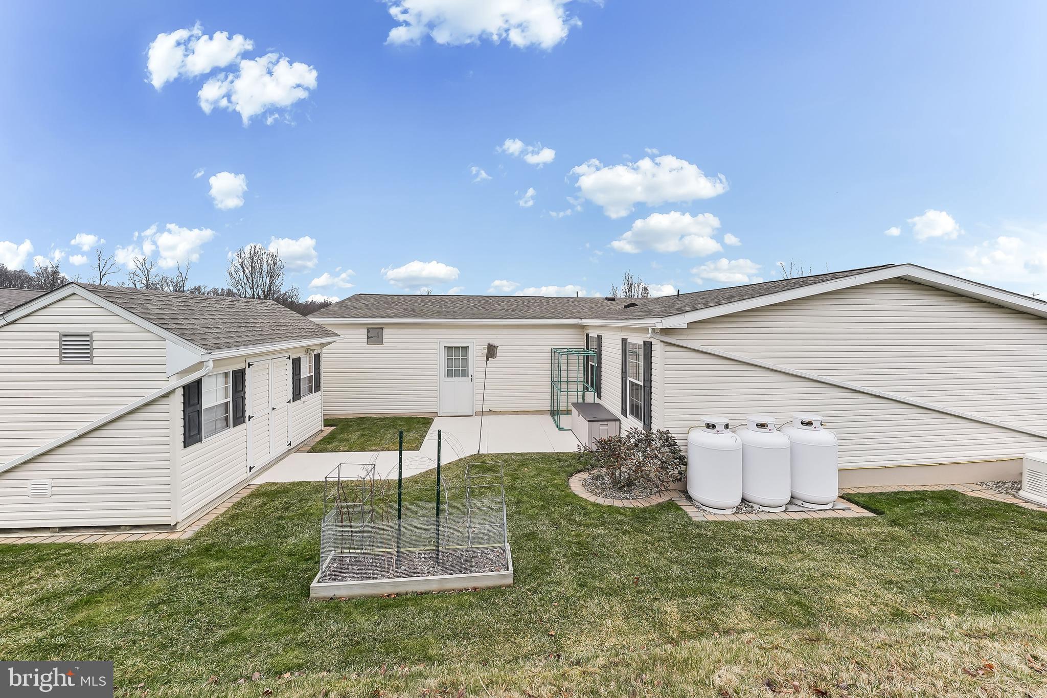 SPRING RUN ESTATES - Residential