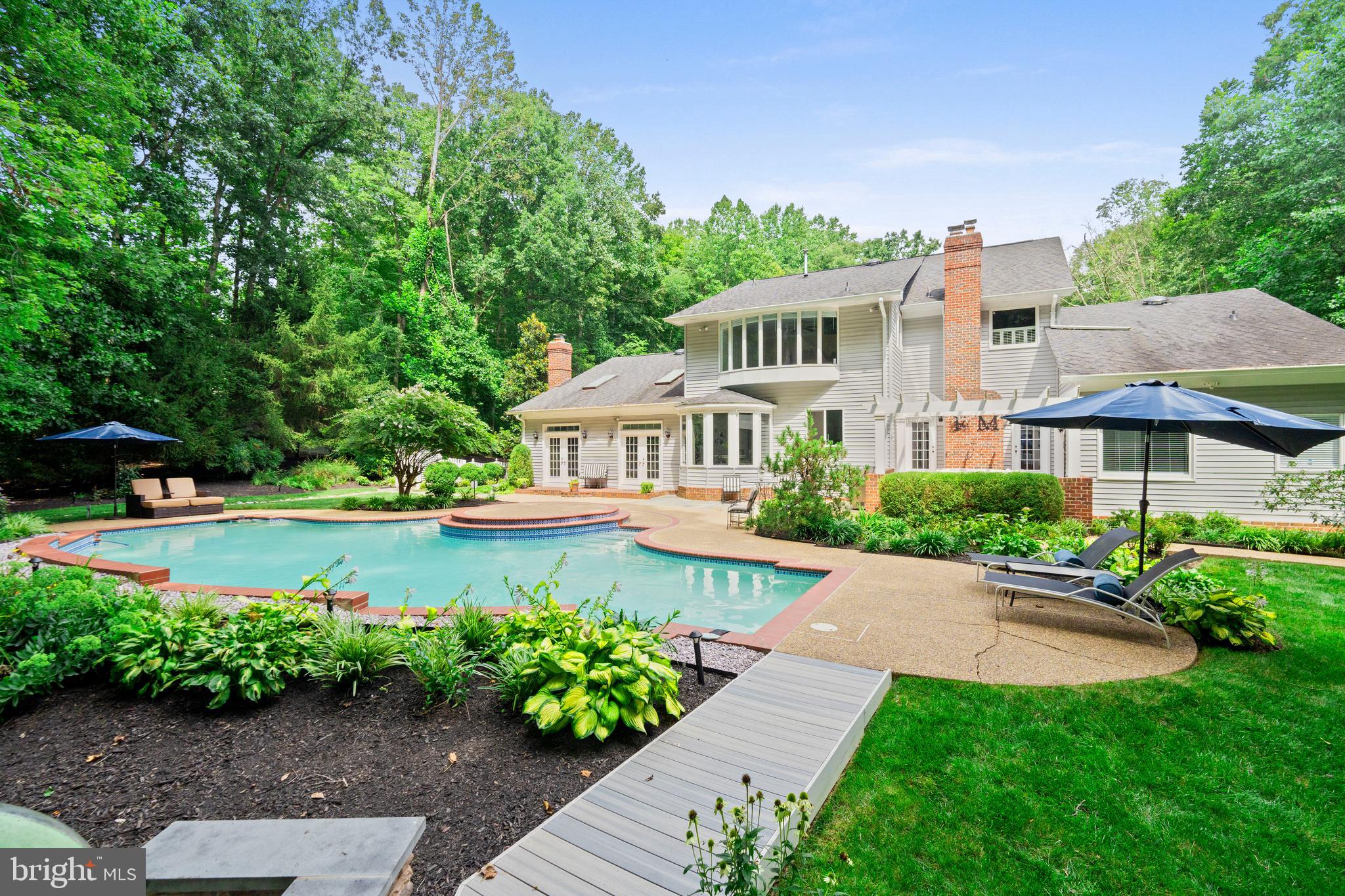 8604 BEAVER POND LANE