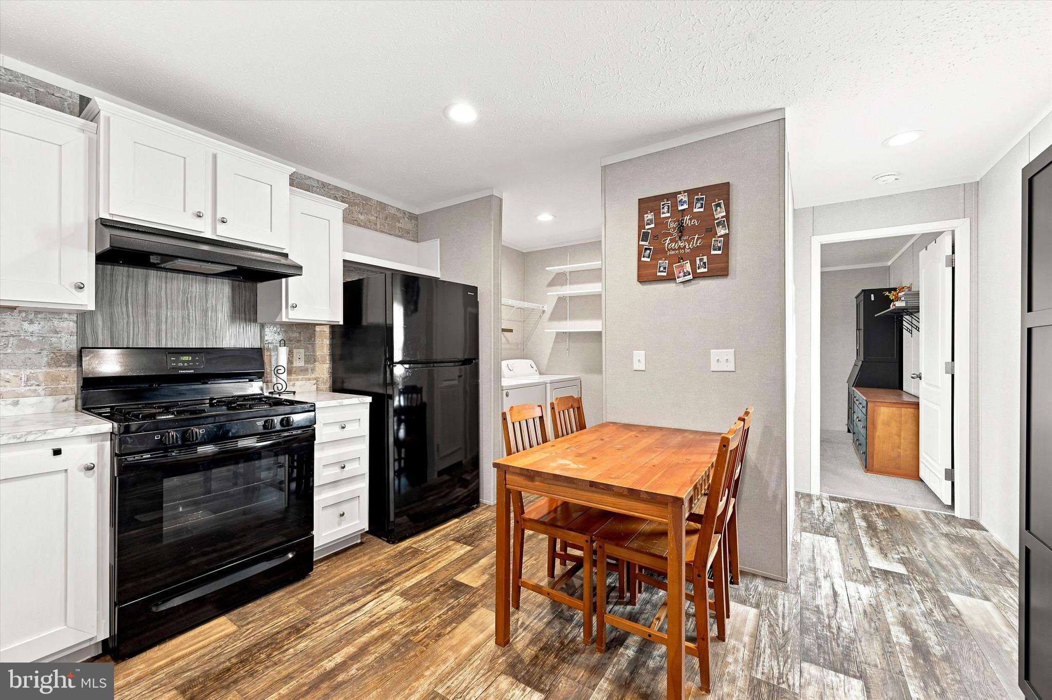 25 FLEMING DRIVE
