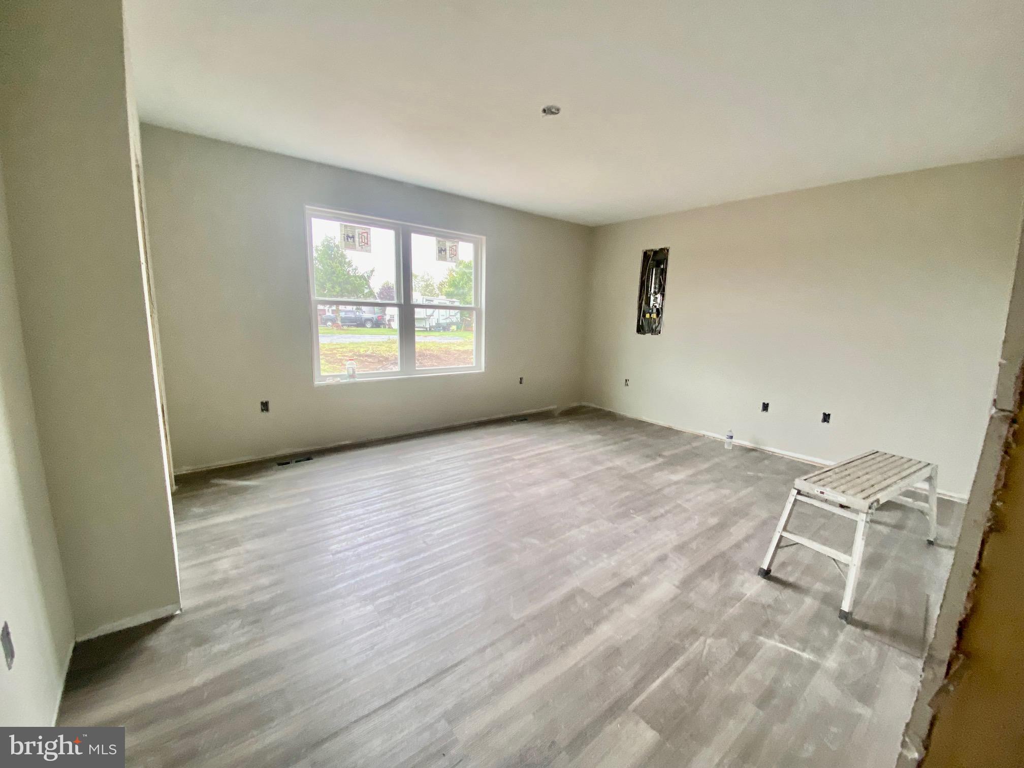 MOHR'S LANDING - Residential