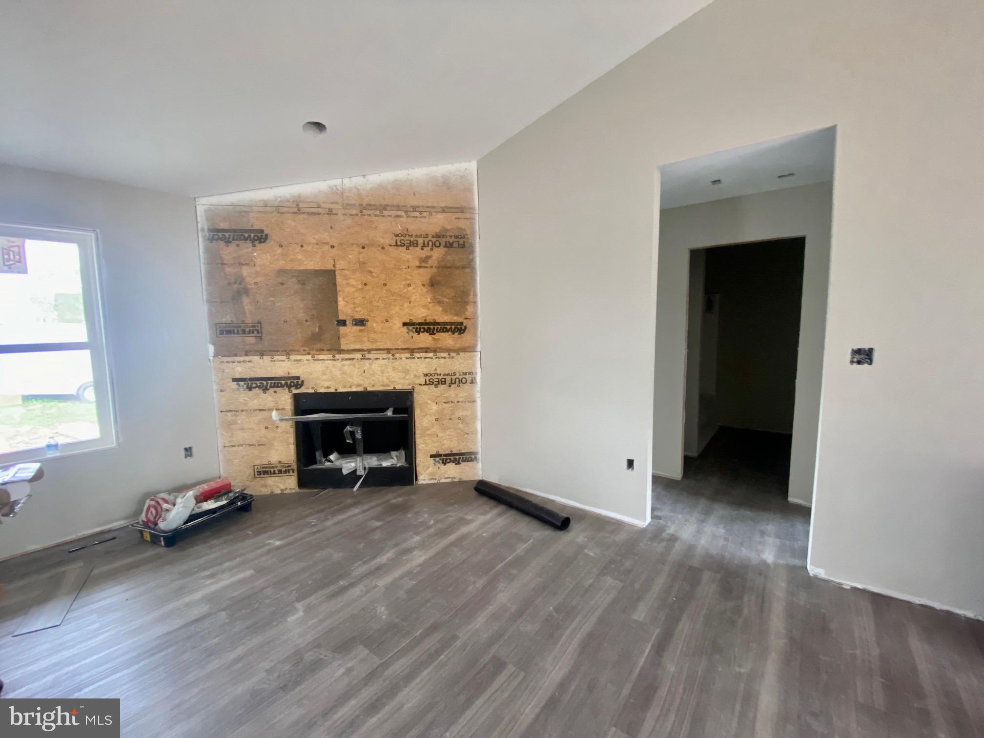 MOHR'S LANDING - Residential