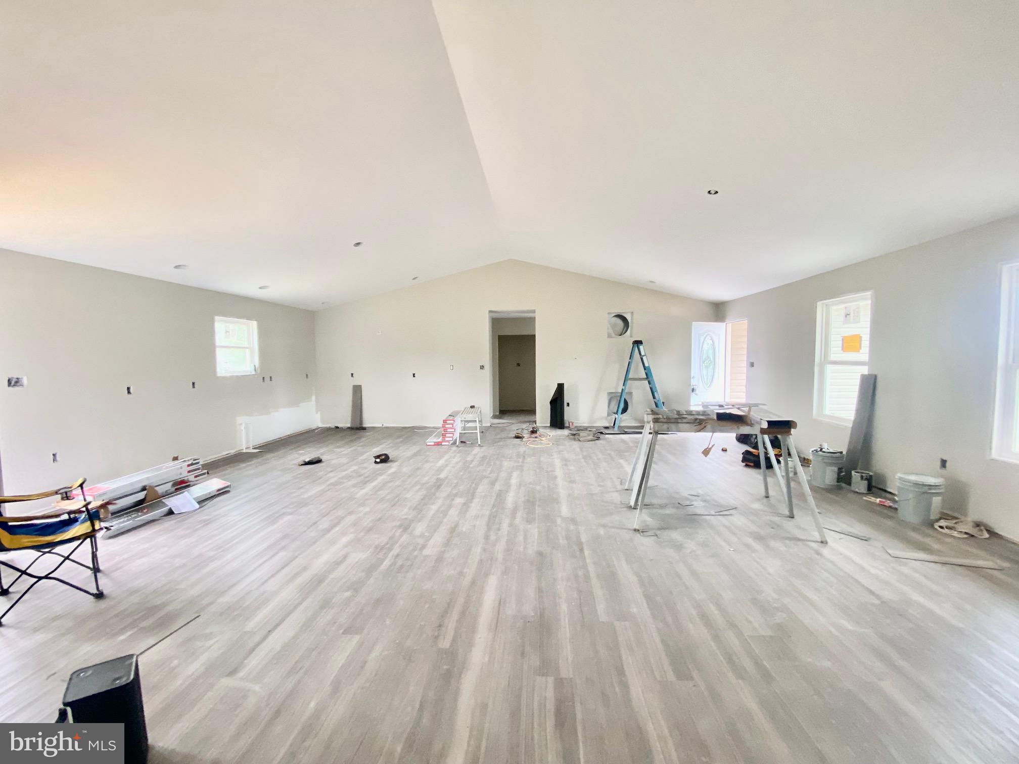 MOHR'S LANDING - Residential