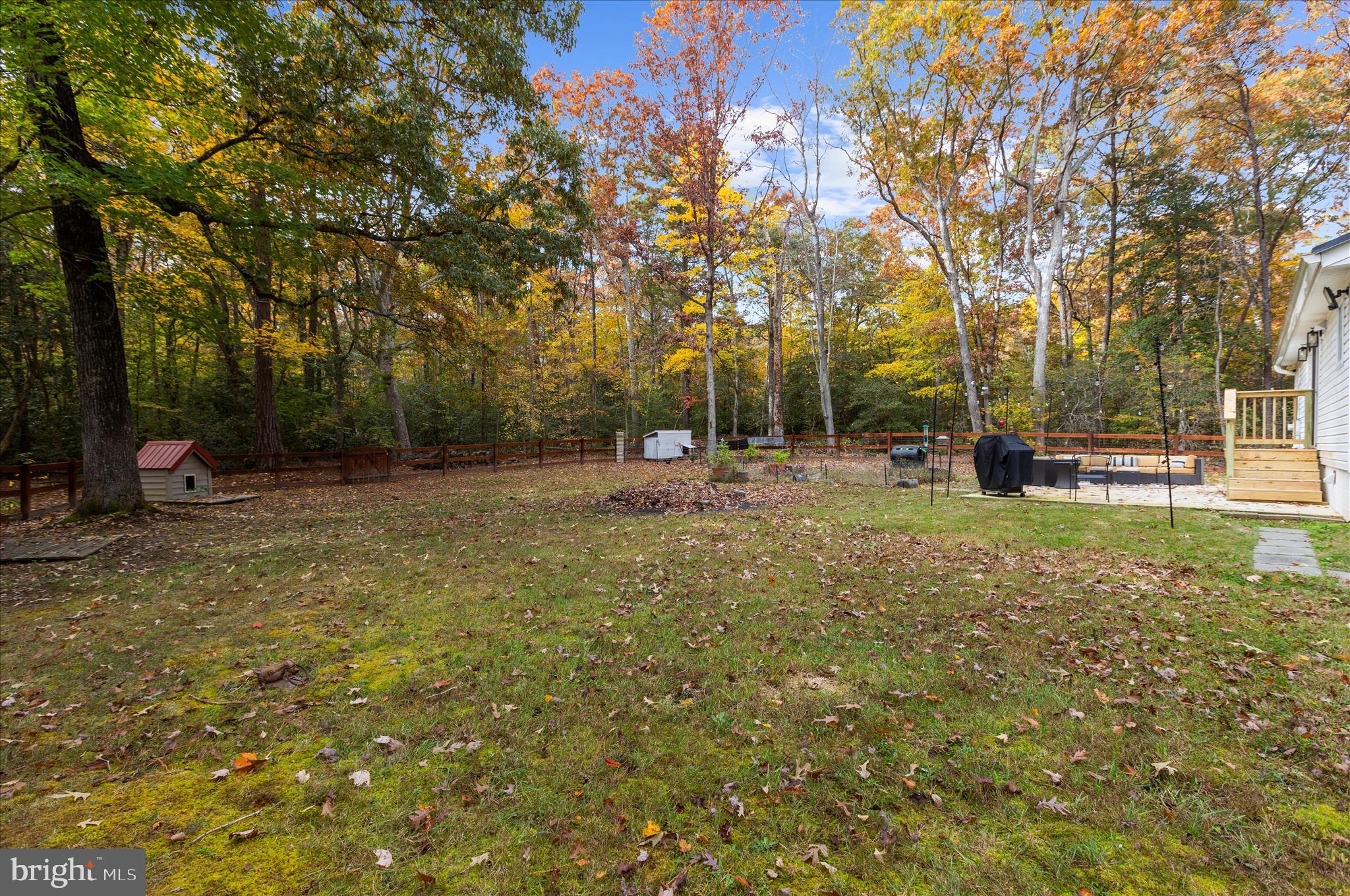 LAUREL ESTATES - Residential