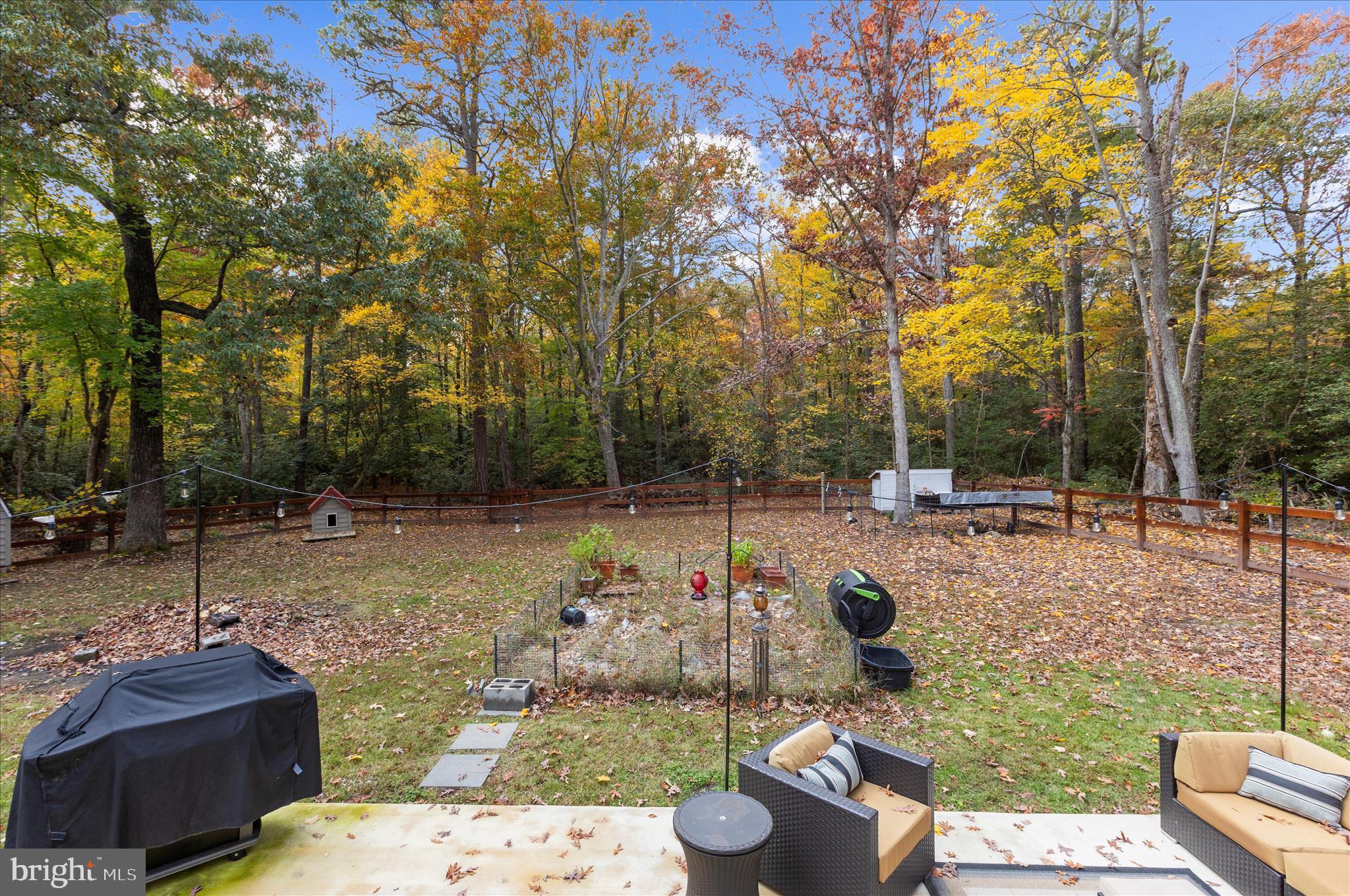 LAUREL ESTATES - Residential