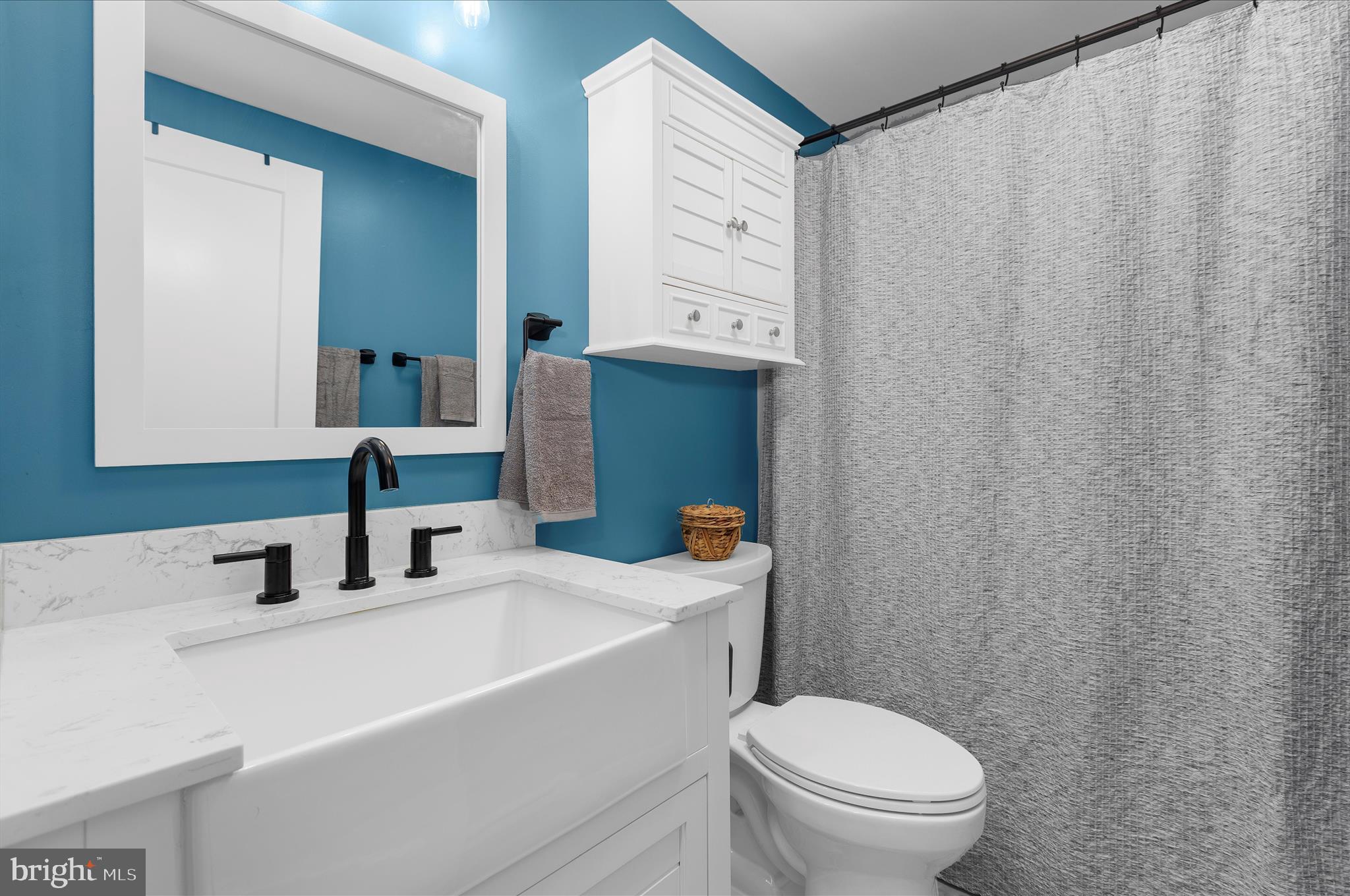 LAUREL ESTATES - Residential