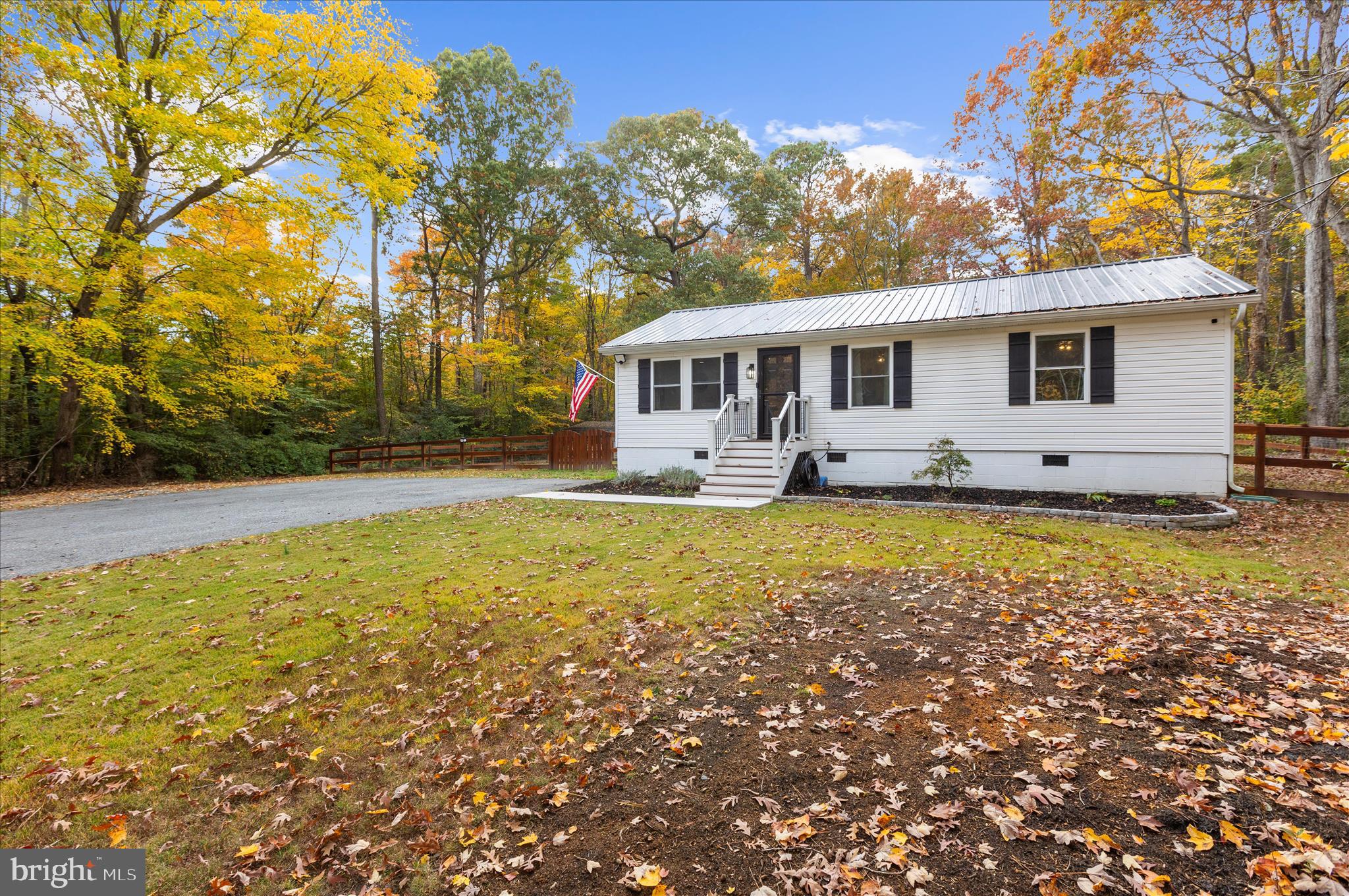 LAUREL ESTATES - Residential