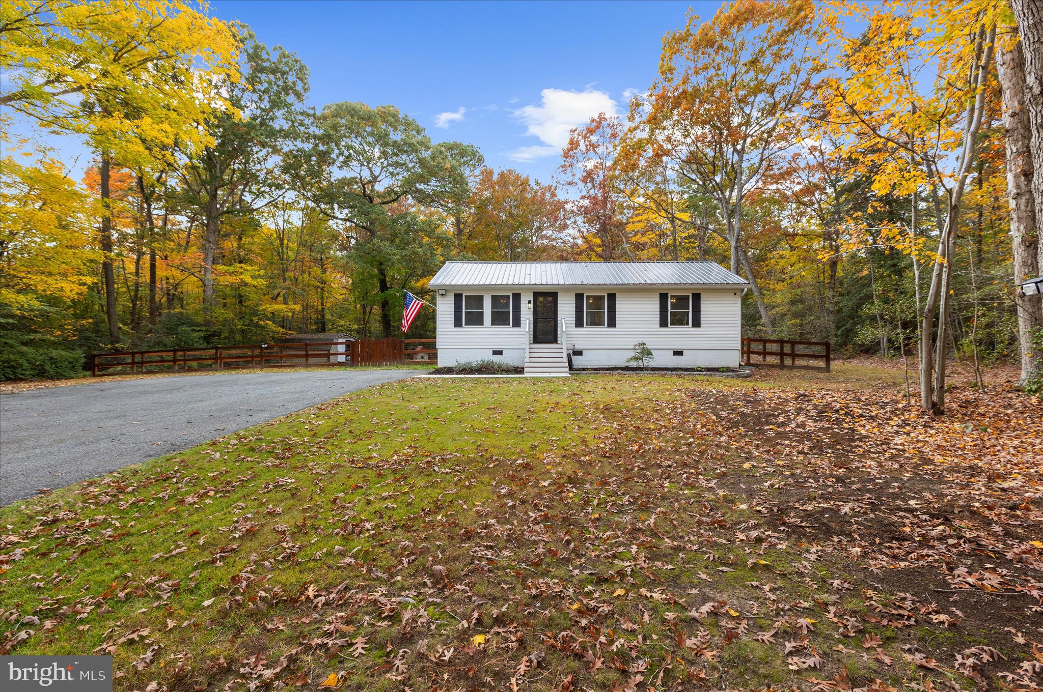 LAUREL ESTATES - Residential