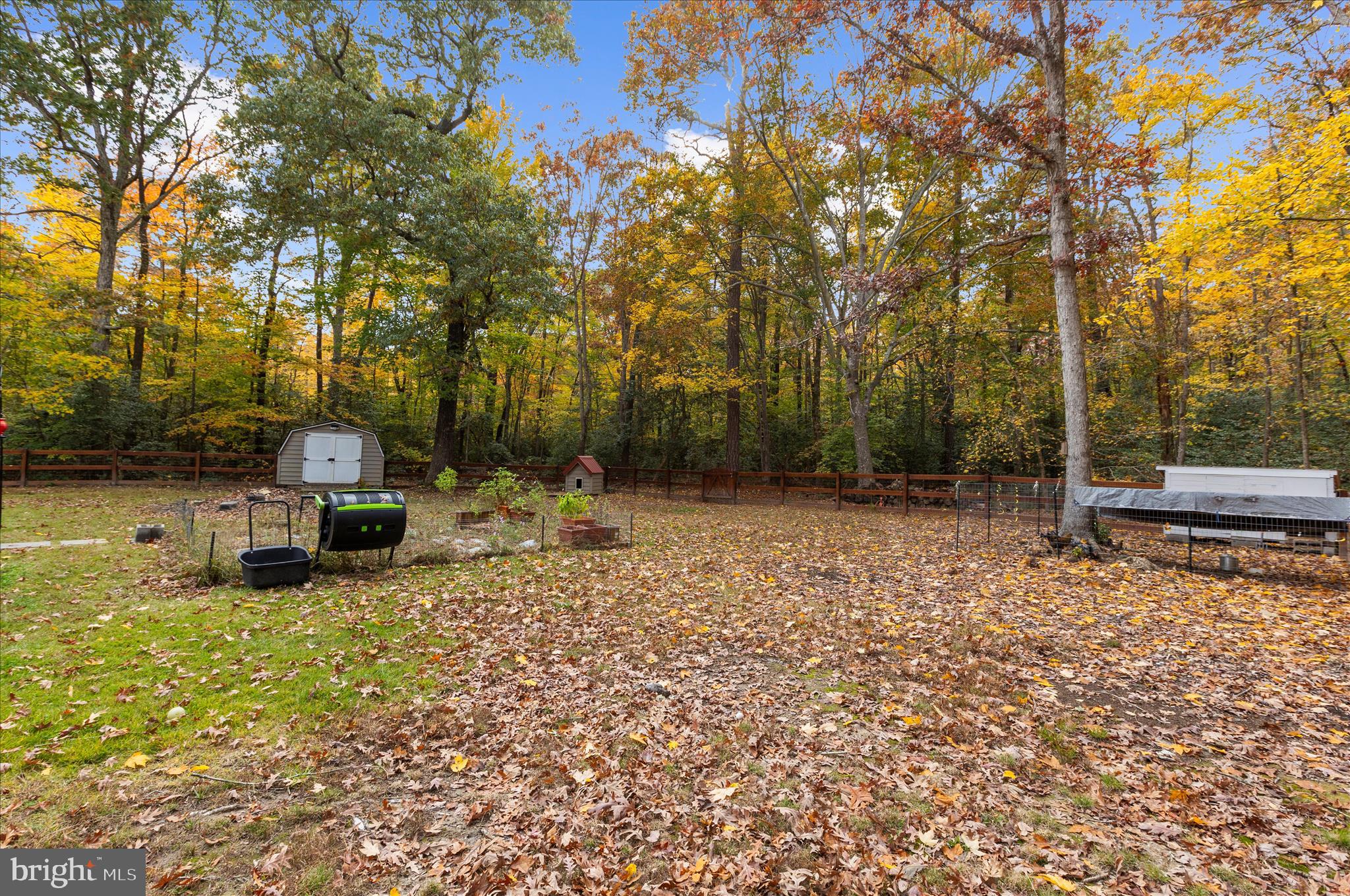 LAUREL ESTATES - Residential