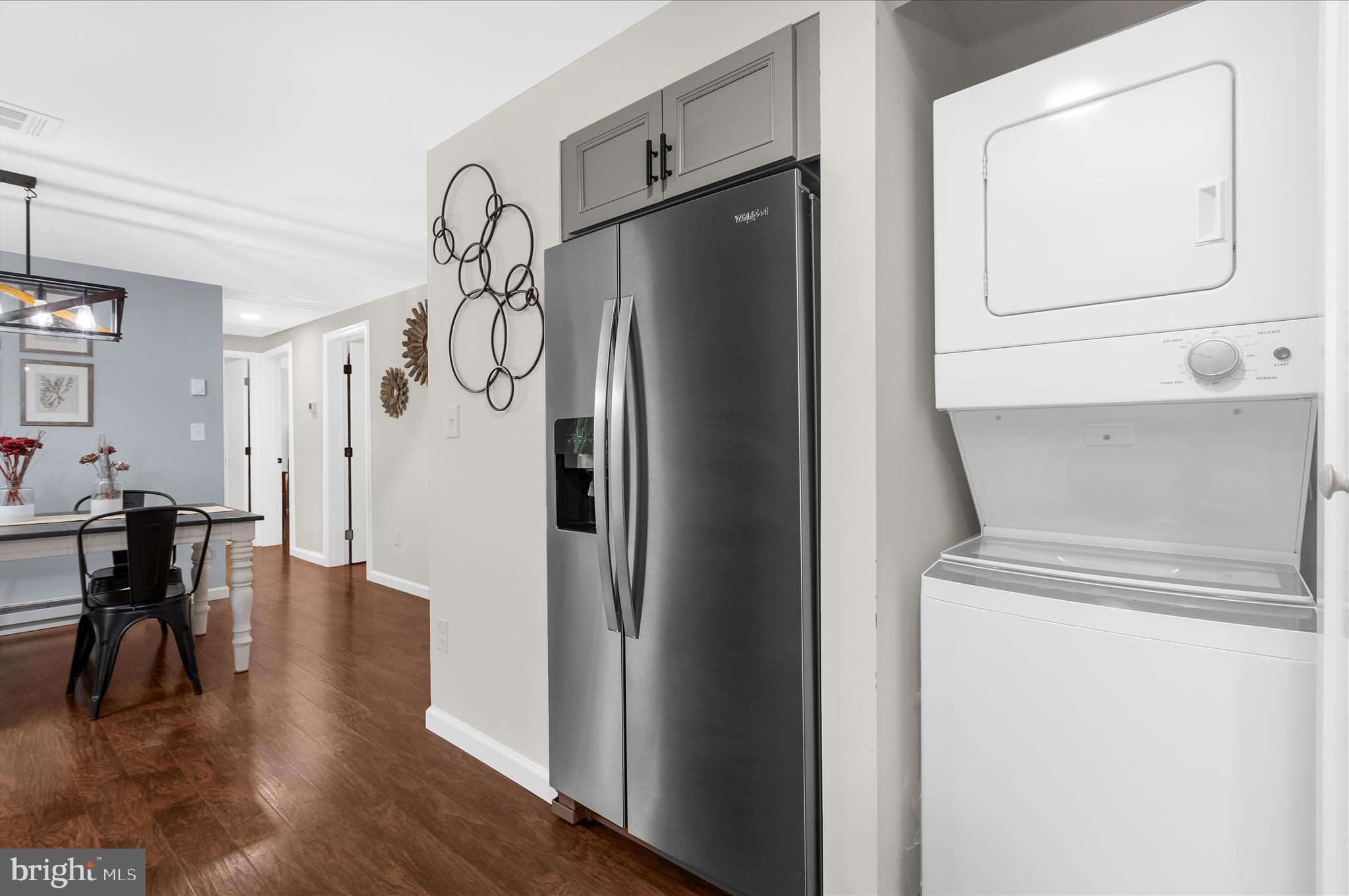 LAUREL ESTATES - Residential