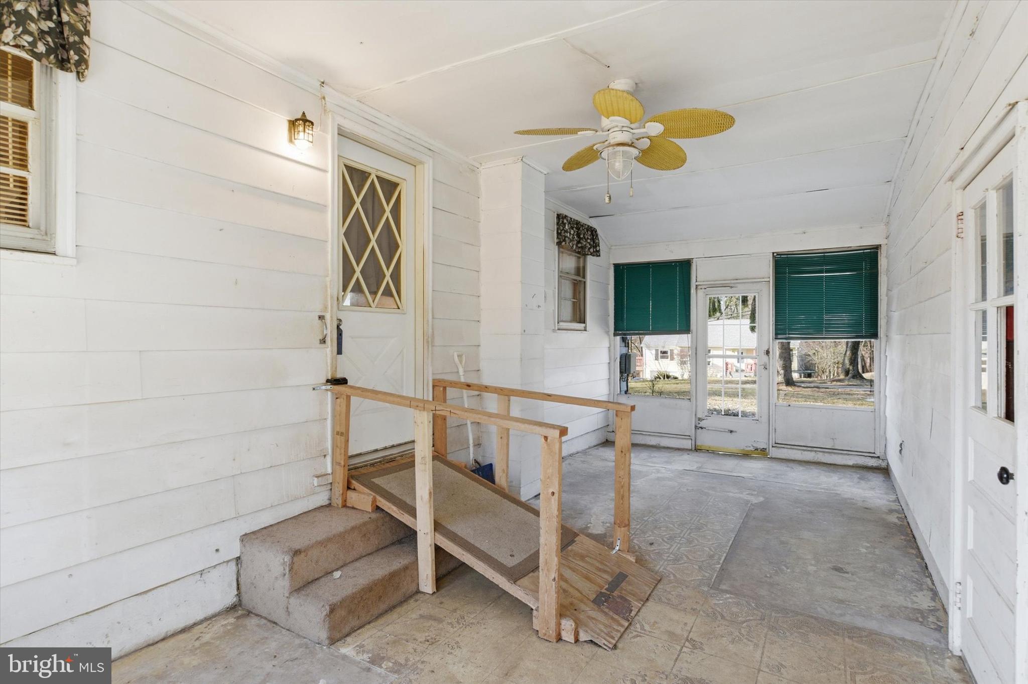 CHAMBERS HILL - Residential