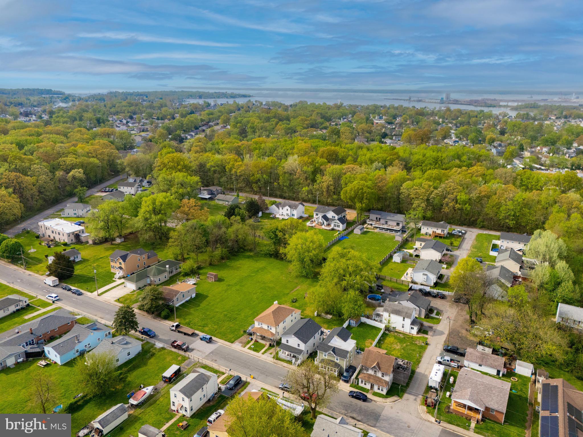 EDGEMERE/SPARROWS POINT - Residential