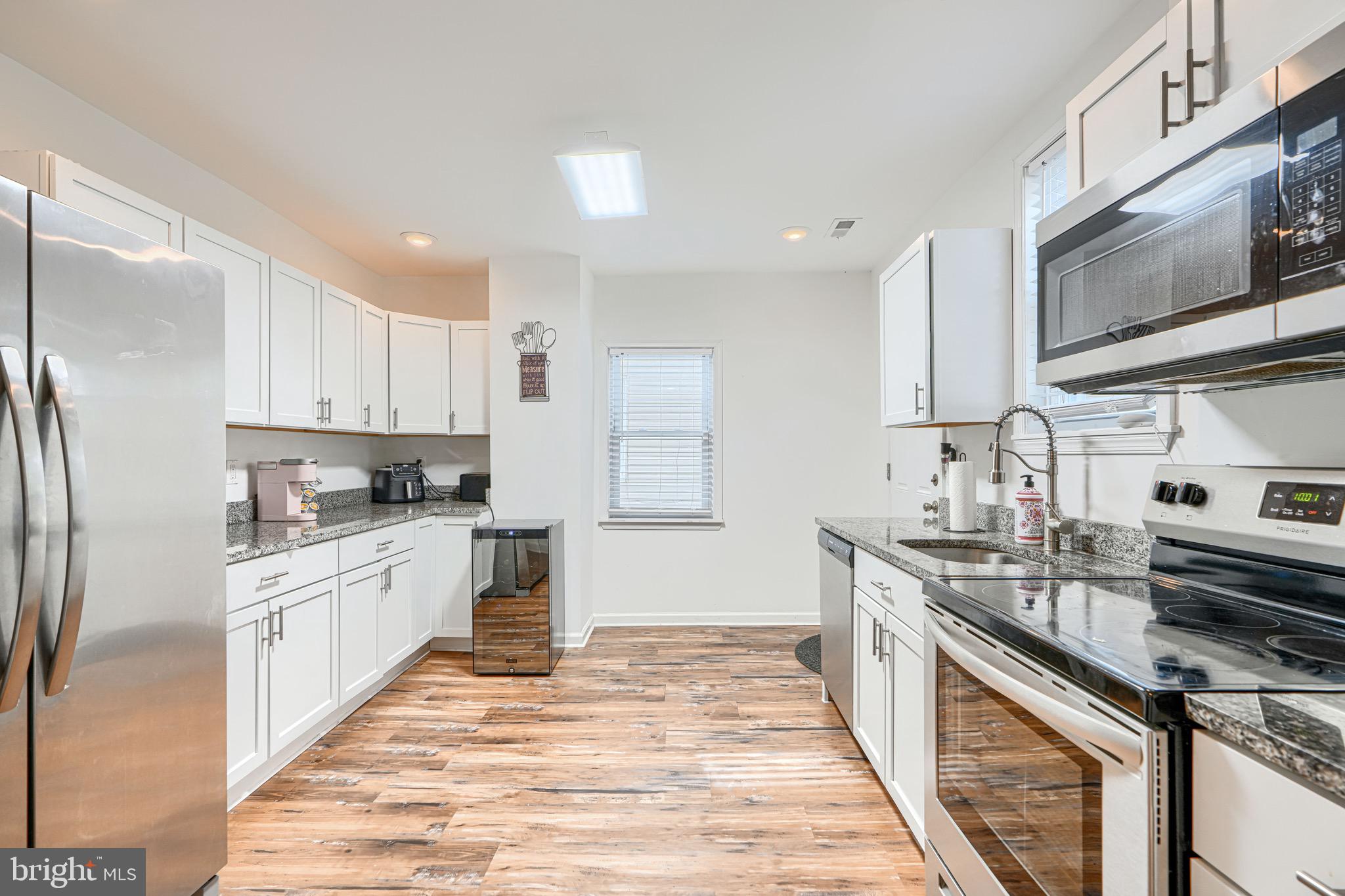 EDGEMERE/SPARROWS POINT - Residential