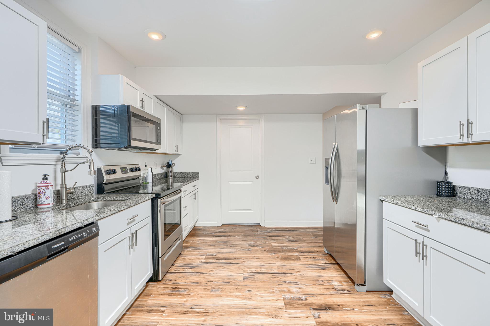 EDGEMERE/SPARROWS POINT - Residential