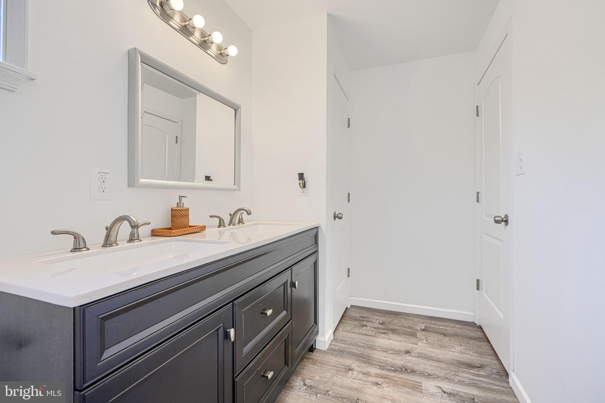 EDGEMERE/SPARROWS POINT - Residential