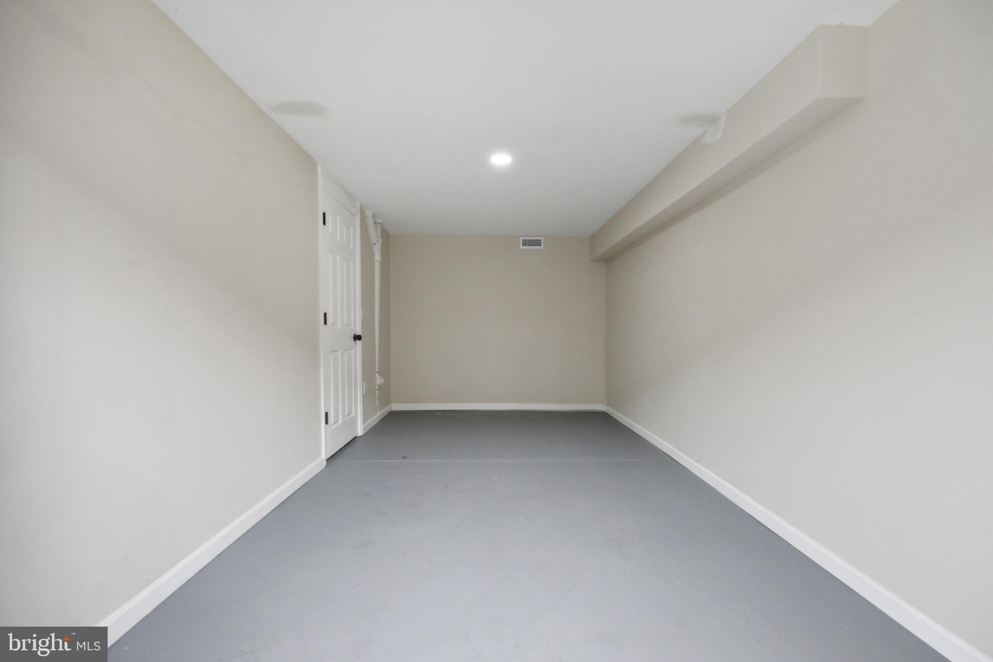 WEST OAK LANE - Residential