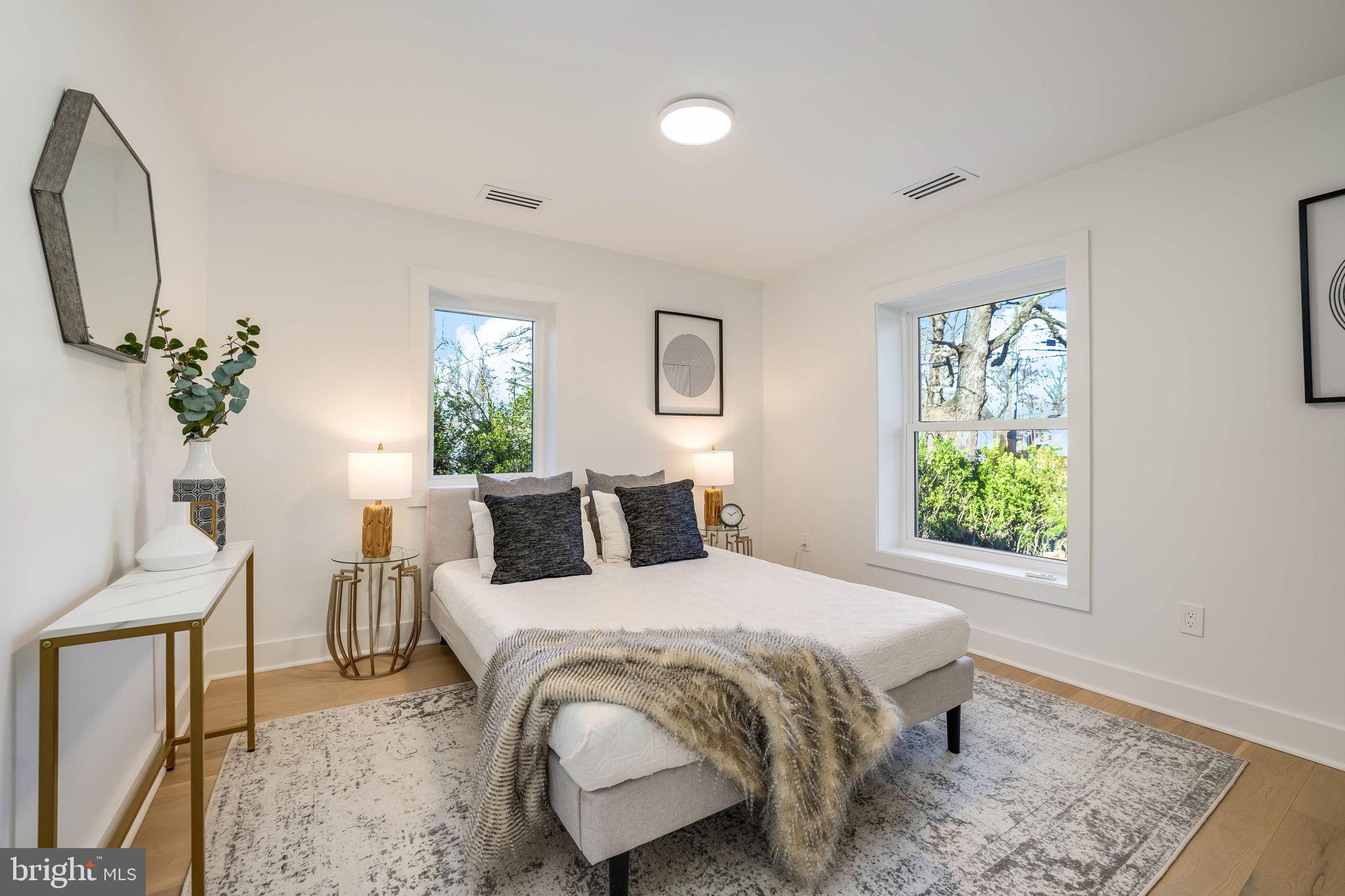 BUFFALO HILL - Residential