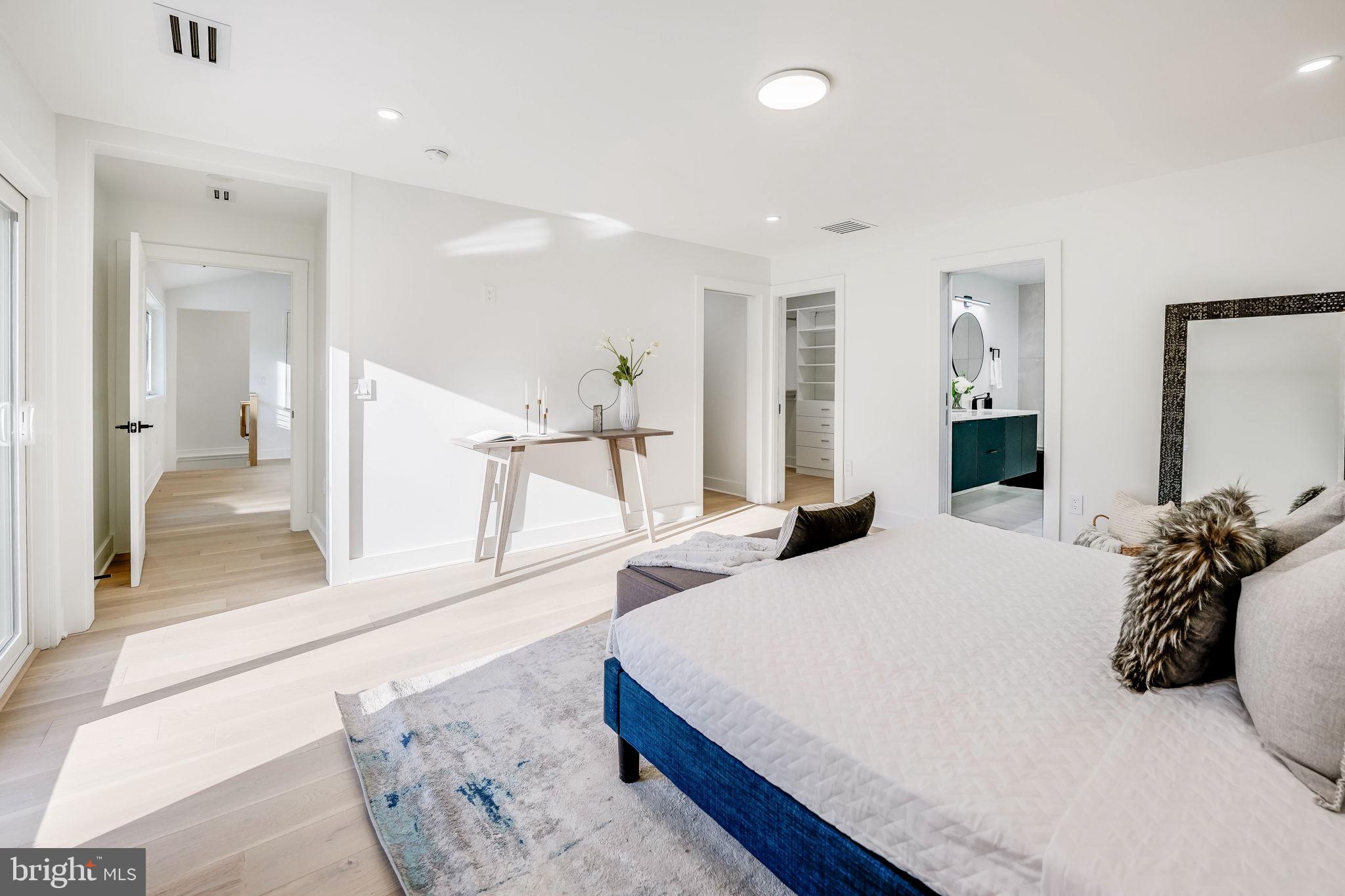 BUFFALO HILL - Residential