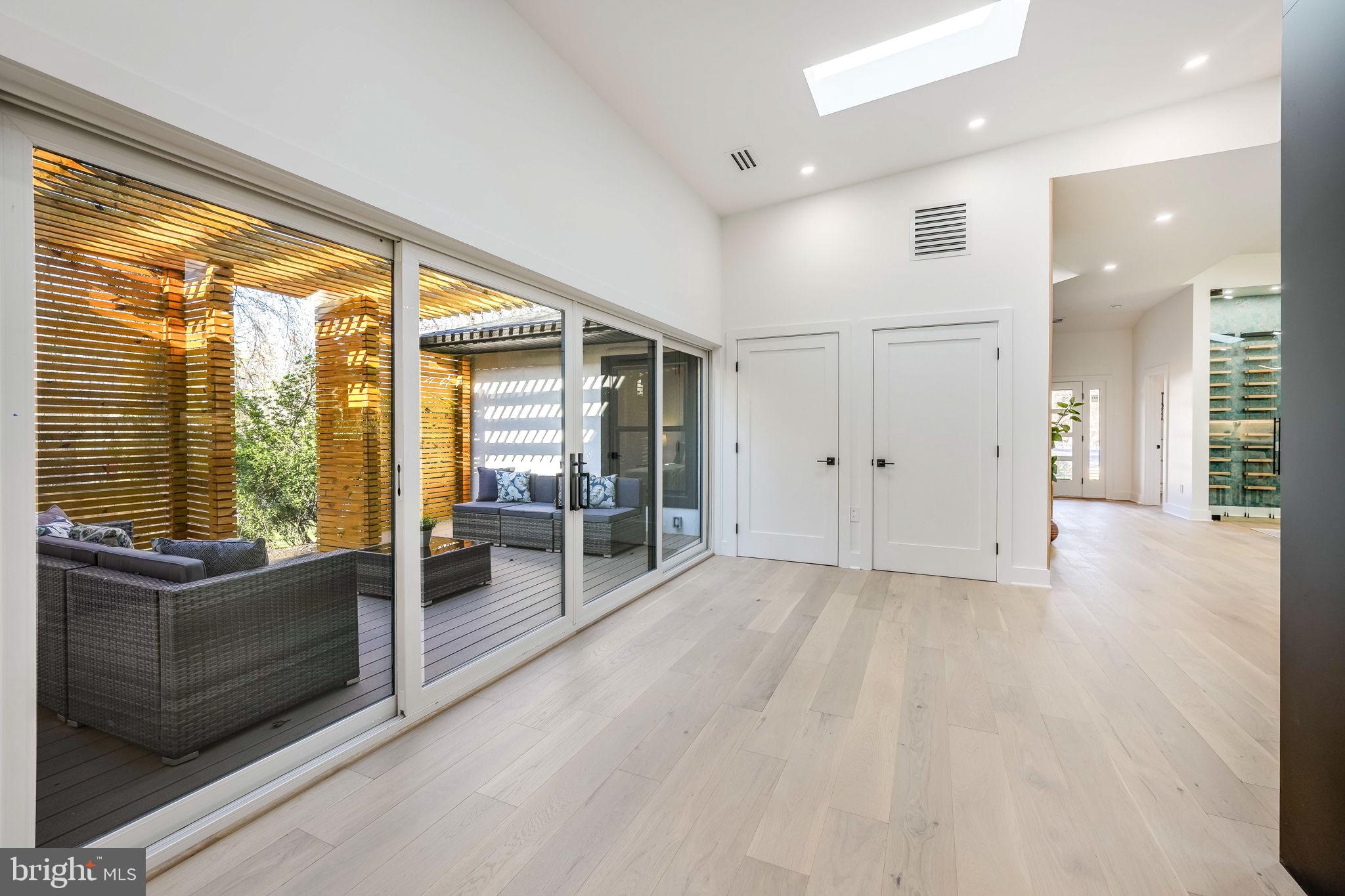 BUFFALO HILL - Residential