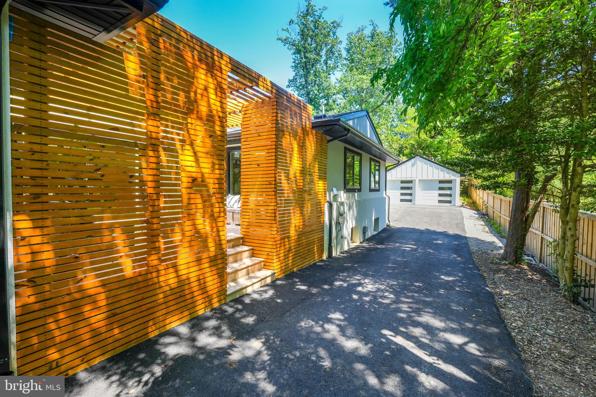 BUFFALO HILL - Residential