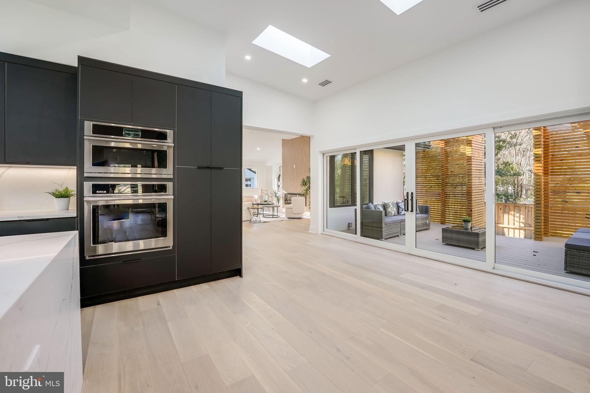 BUFFALO HILL - Residential